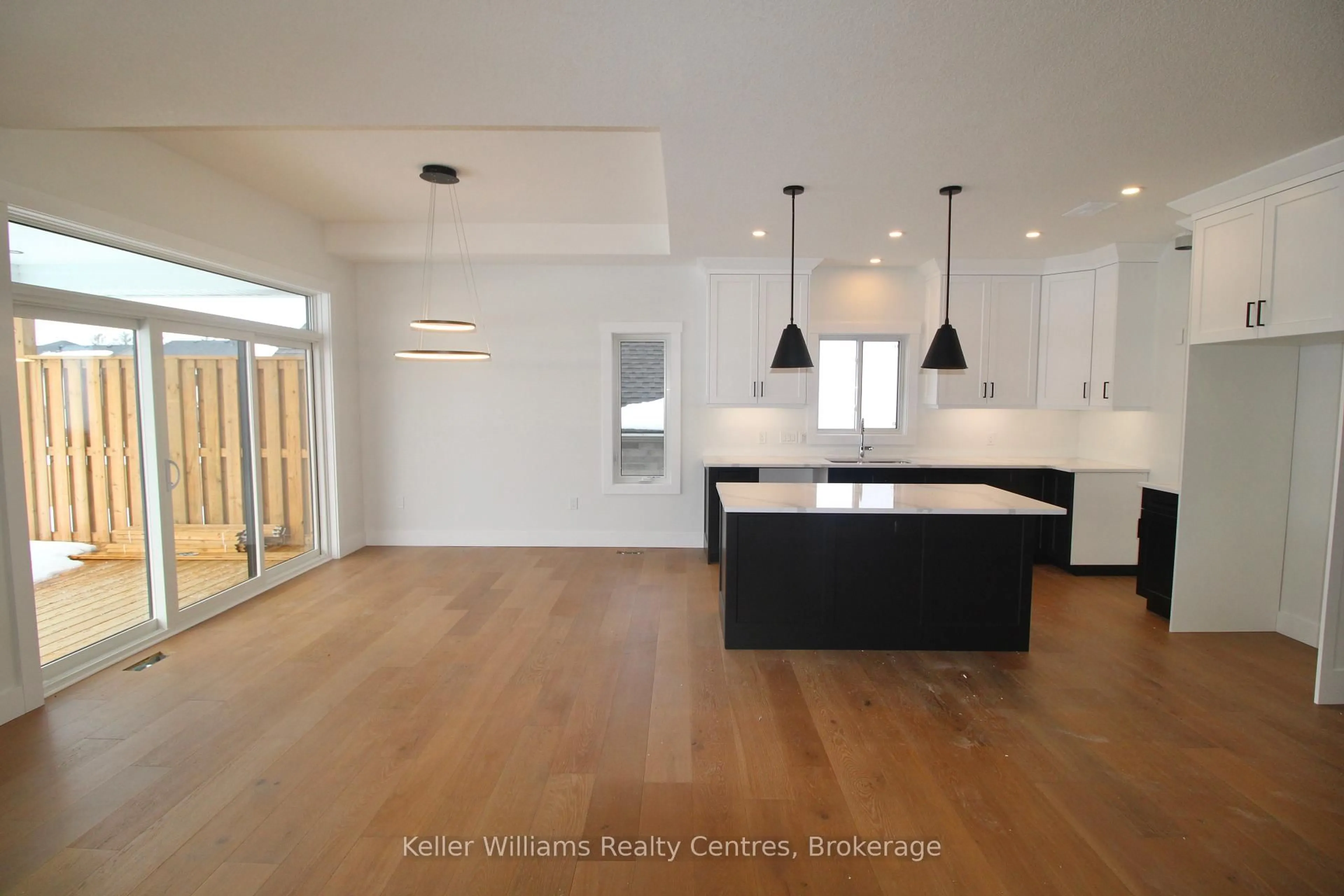Open concept kitchen, wood/laminate floor for 624 26TH Ave, Hanover Ontario N4N 3B8