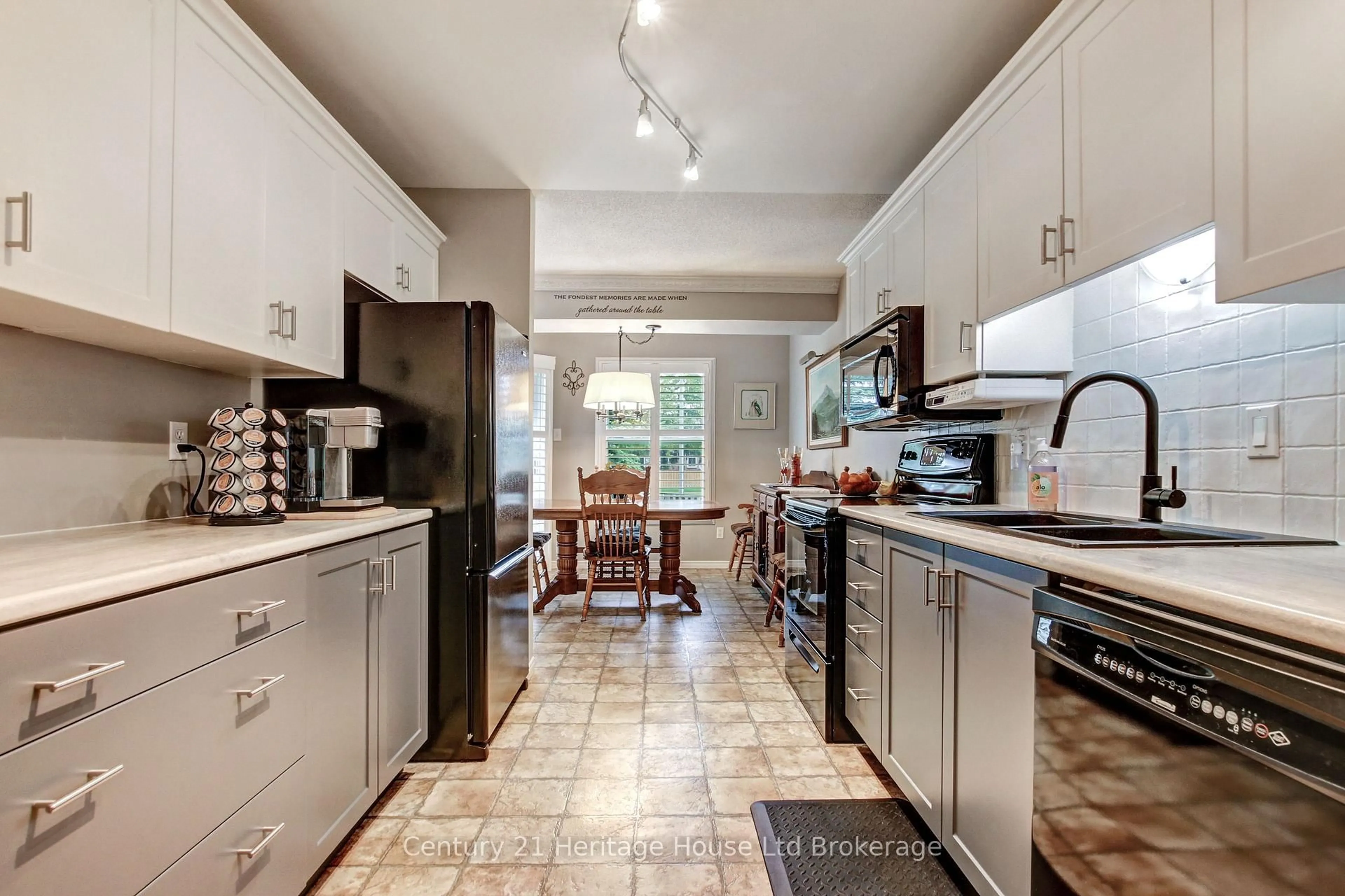Open concept kitchen, ceramic/tile floor for 395 Springbank Ave #3, Woodstock Ontario N4T 1L1