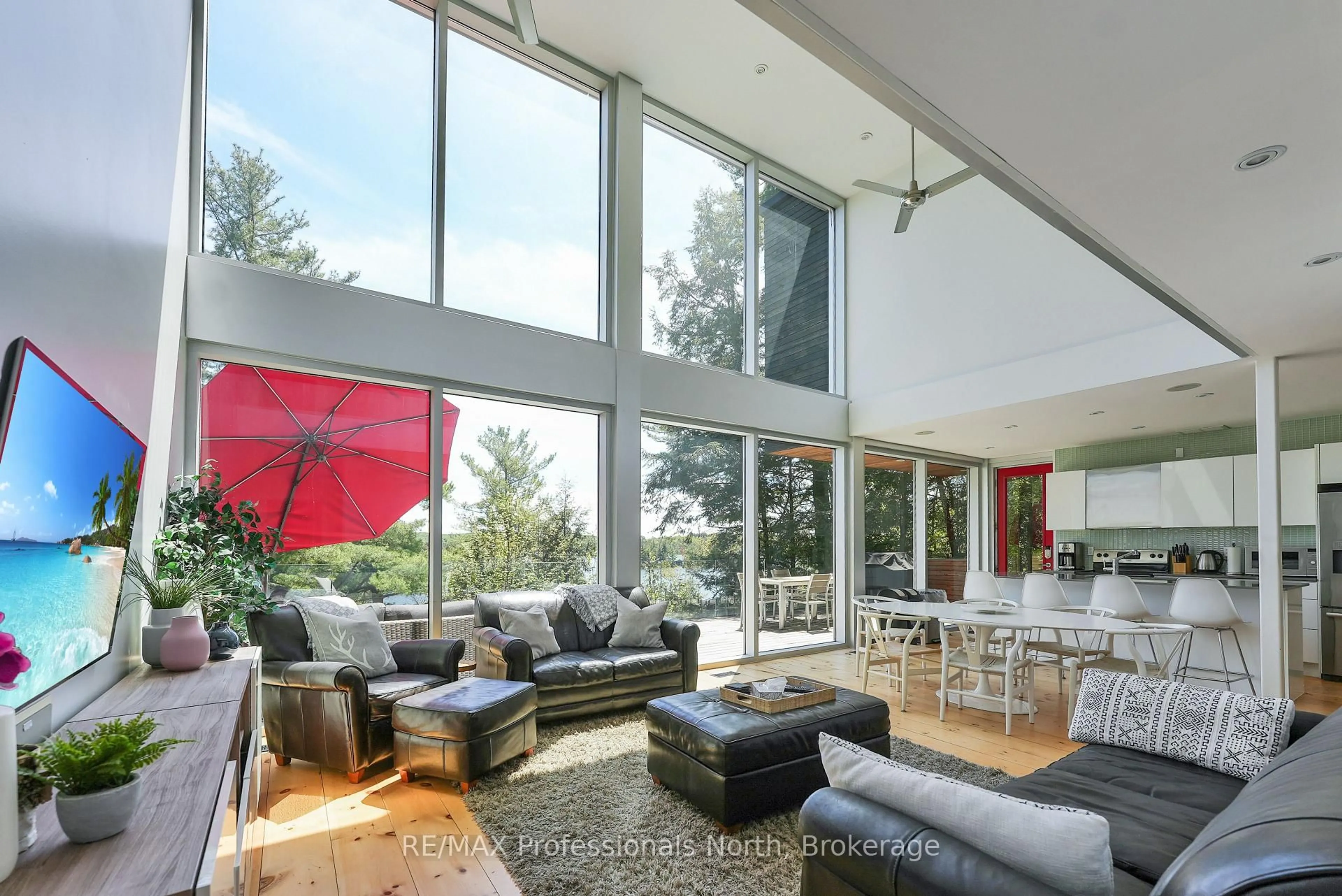 Living room with furniture, unknown for 1004 Lipton Dr, Dysart et al Ontario K0M 1S0