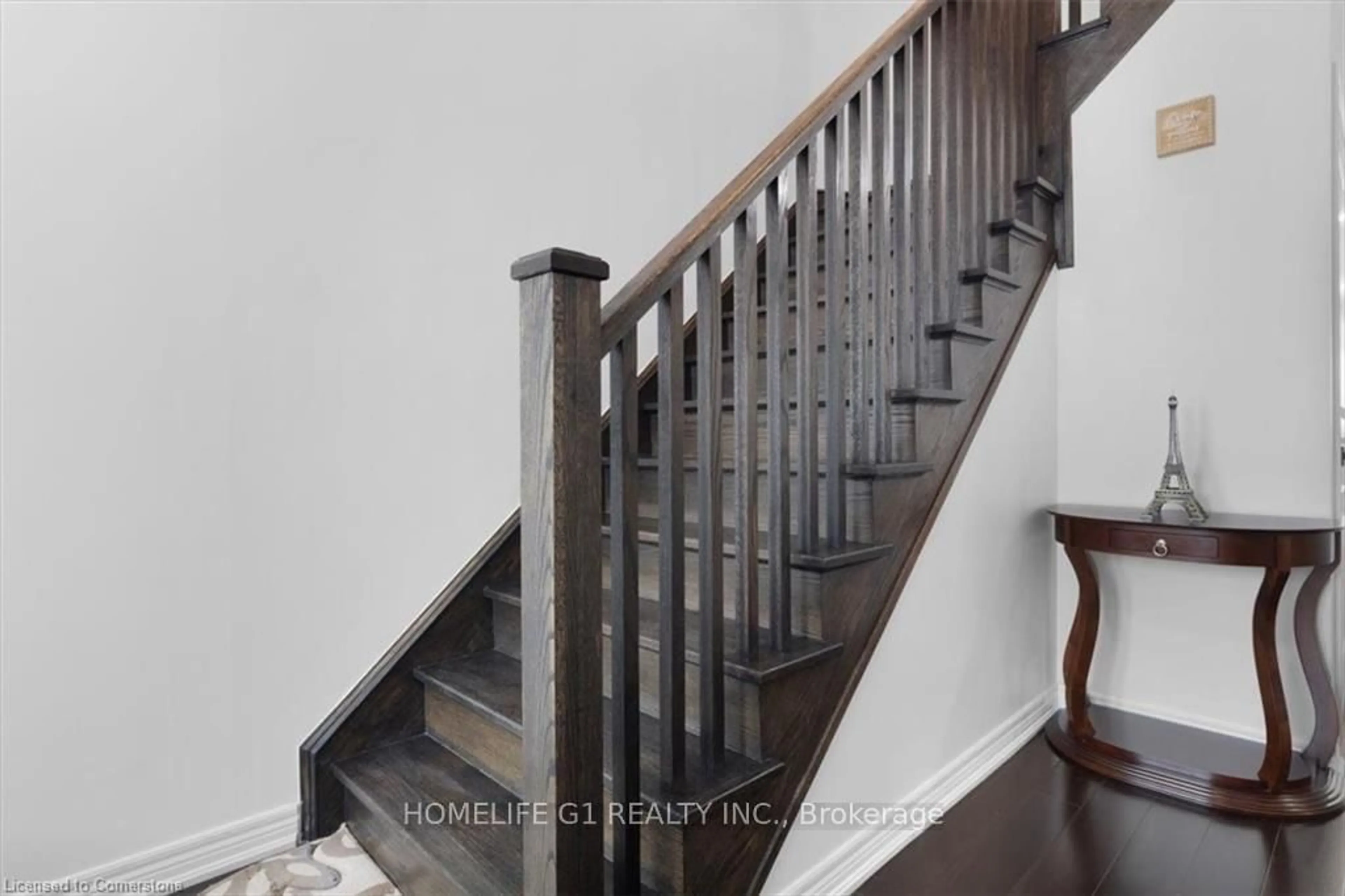 Stairs for 16 Weathering Hts, Hamilton Ontario L8J 0E7