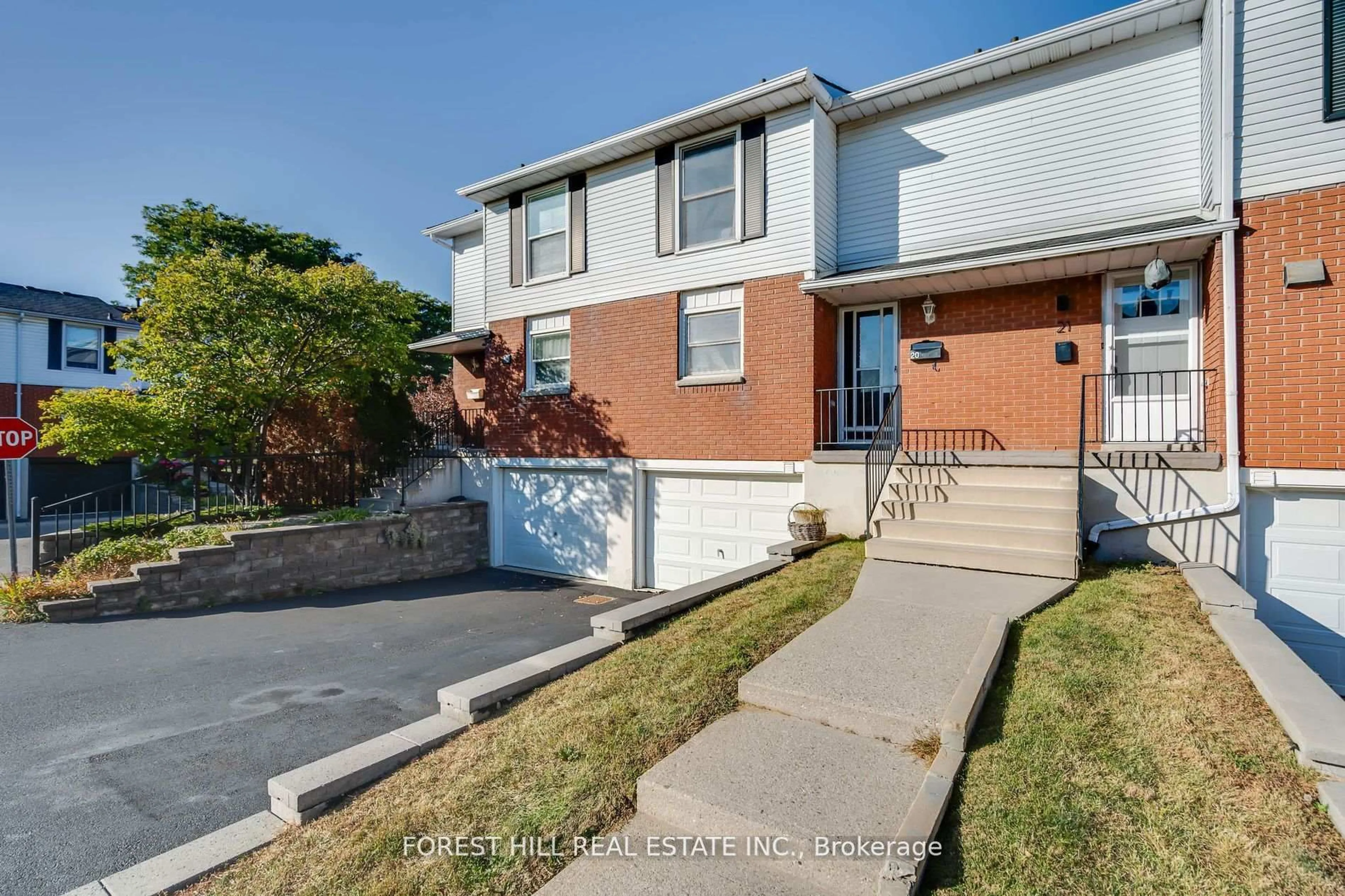 Home with brick exterior material, street for 10 Angus Rd #20, Hamilton Ontario L8K 6K3