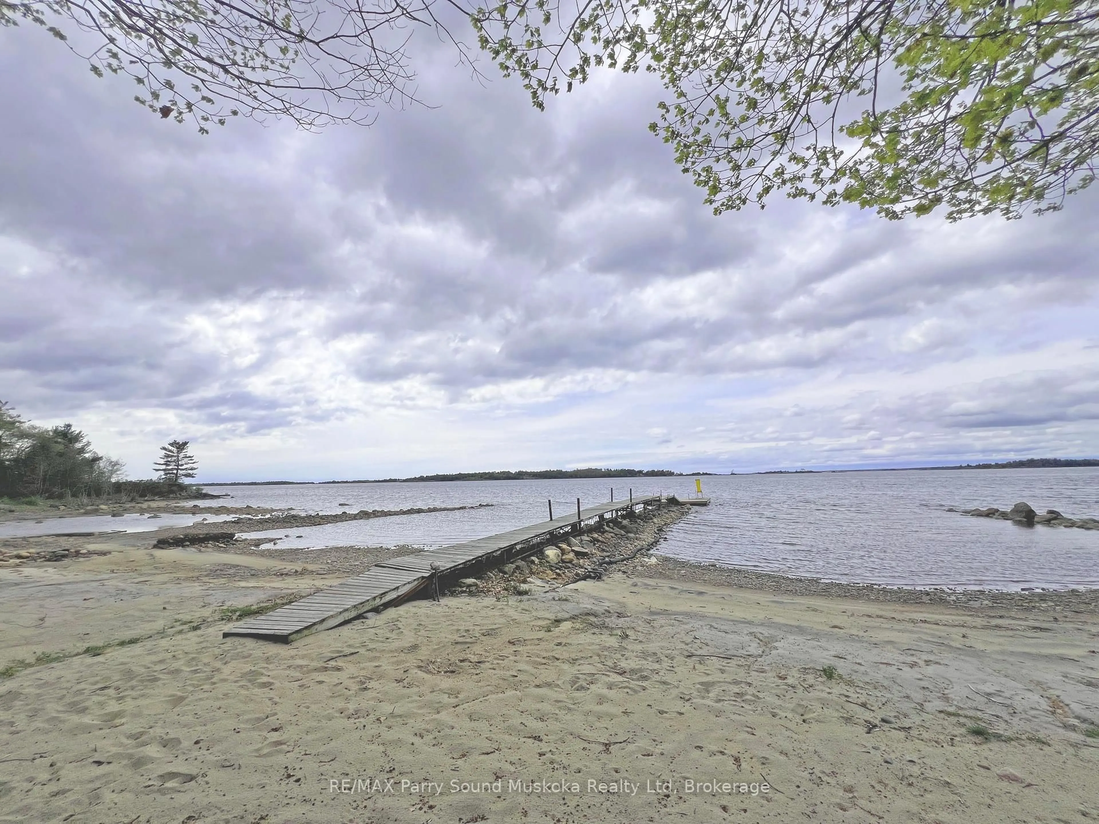 Blurry image for 400 (Lot 1) Oak Point Rd, Parry Sound Ontario P2A 2X4