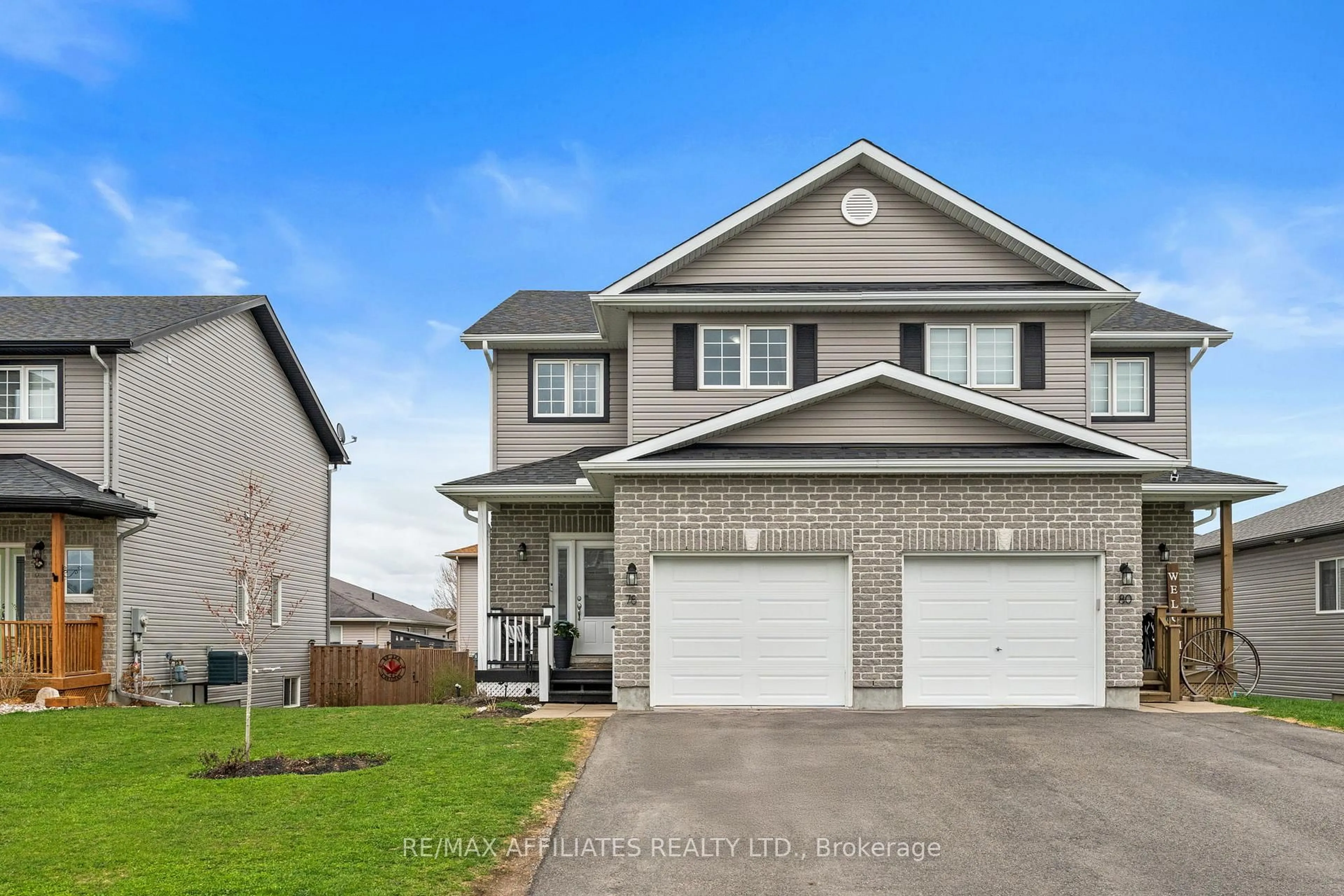 Home with vinyl exterior material, street for 78 Stonehaven Way, Arnprior Ontario K7S 0H7