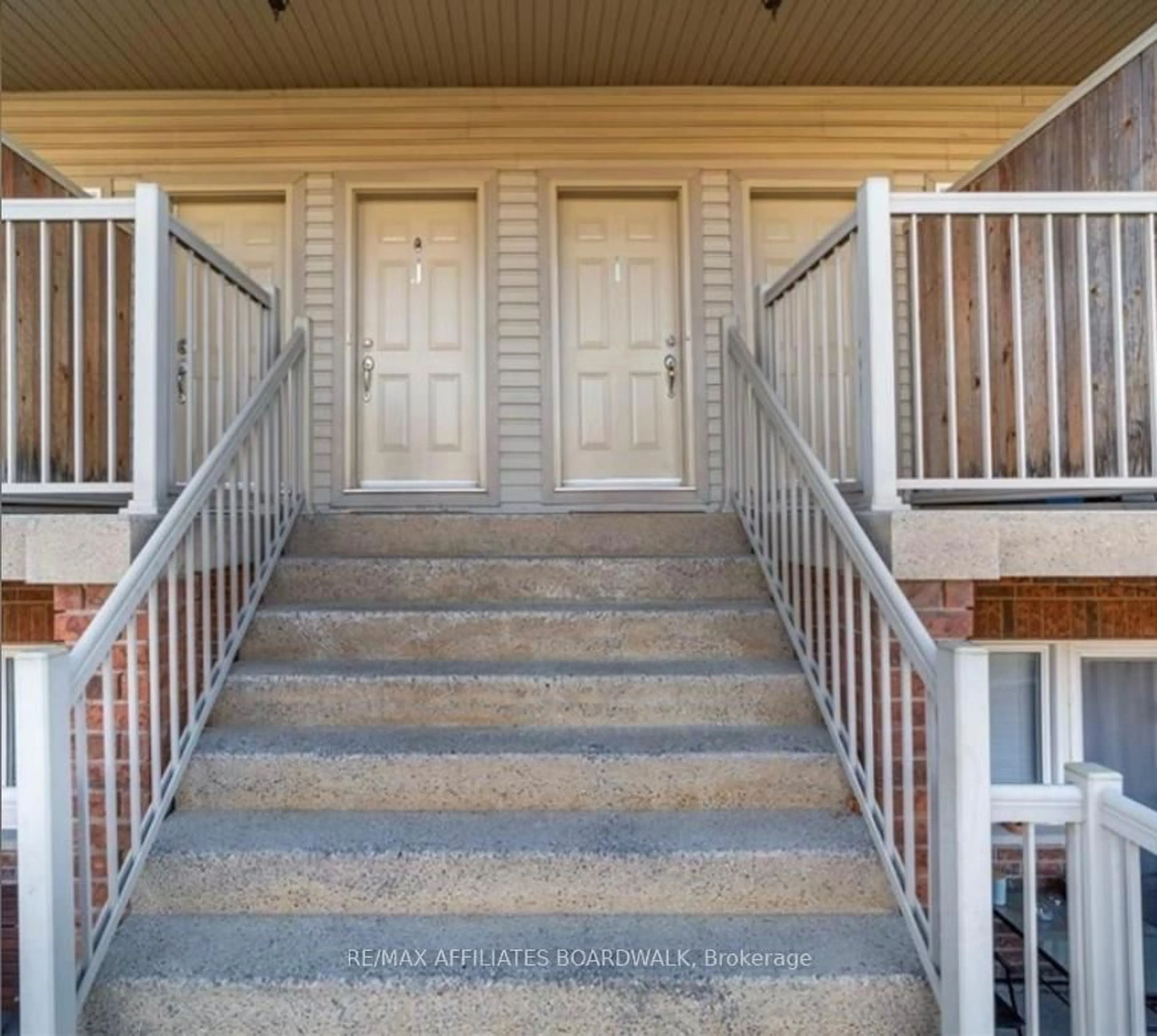 Unknown for 241 Crestway Crescent Dr #I, Ottawa Ontario K2G 0A9