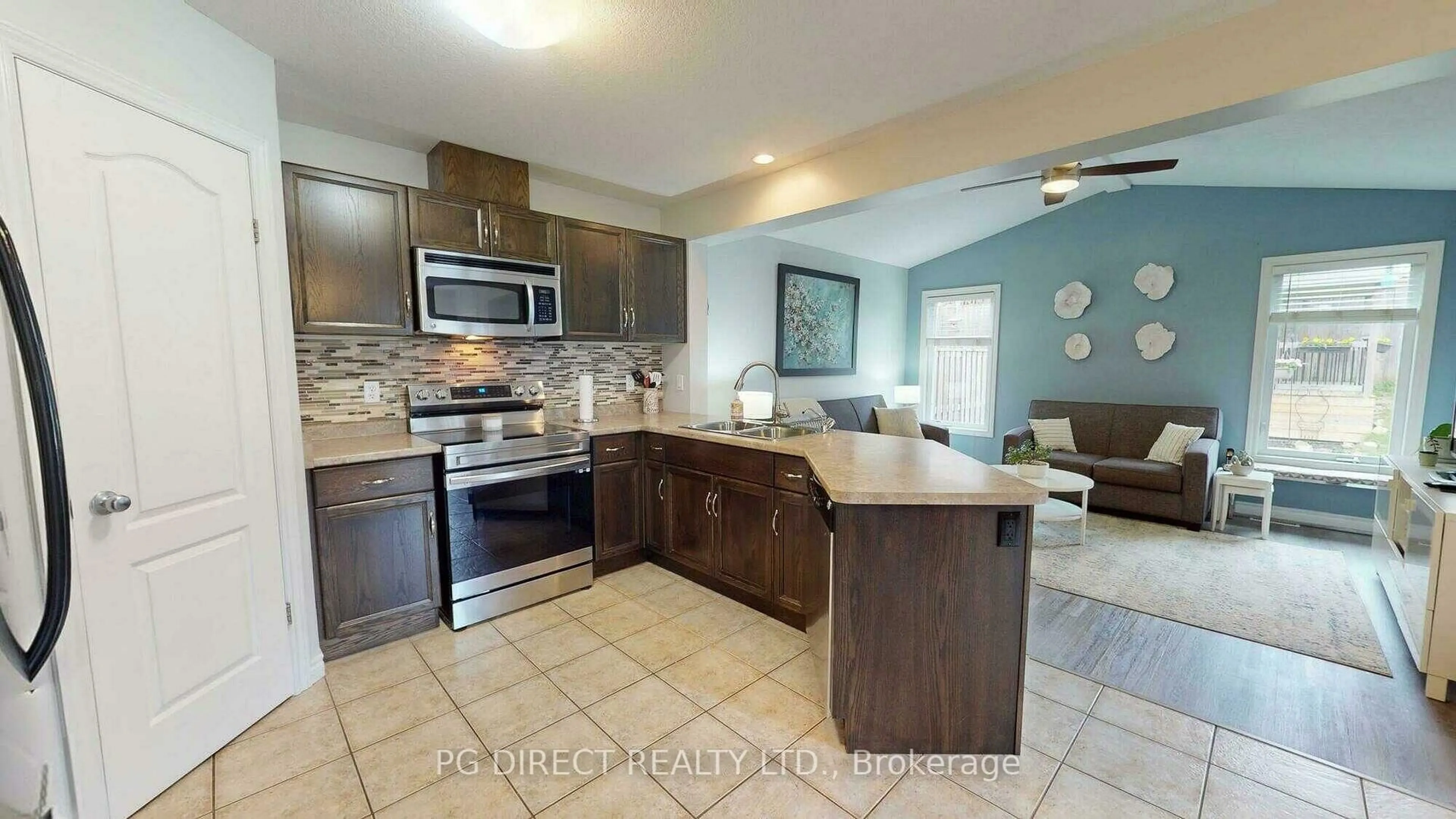 Open concept kitchen, ceramic/tile floor for 46 Vipond St, Guelph Ontario N1E 0H3