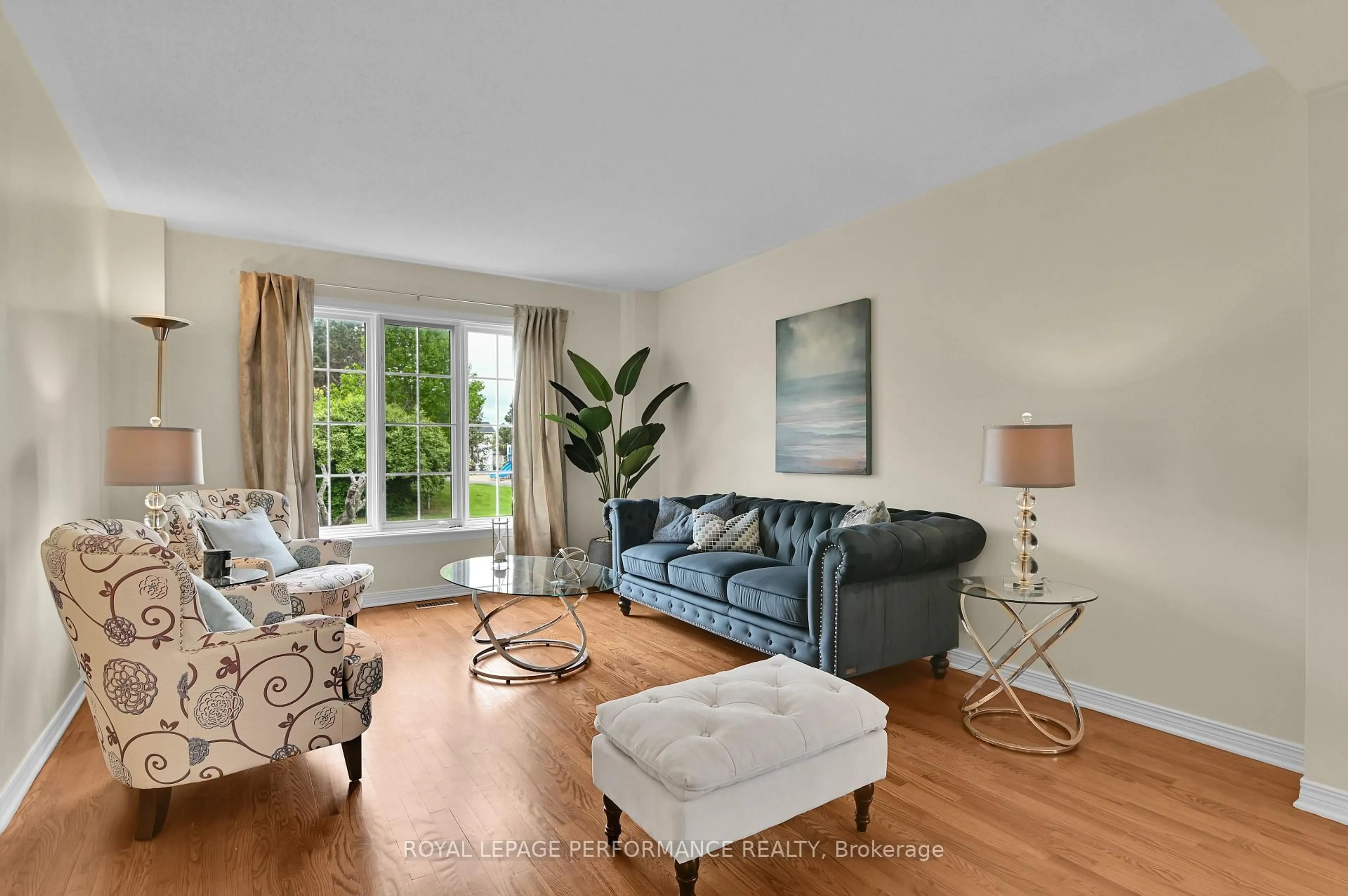 Living room with furniture, unknown for 20 Upwood St, Ottawa Ontario K1T 3Y5