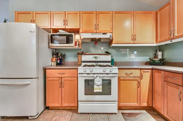 Additional property image - 123 Braithwaite Ave
