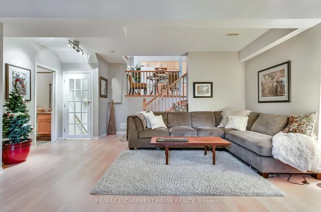 Additional property image - 123 Braithwaite Ave