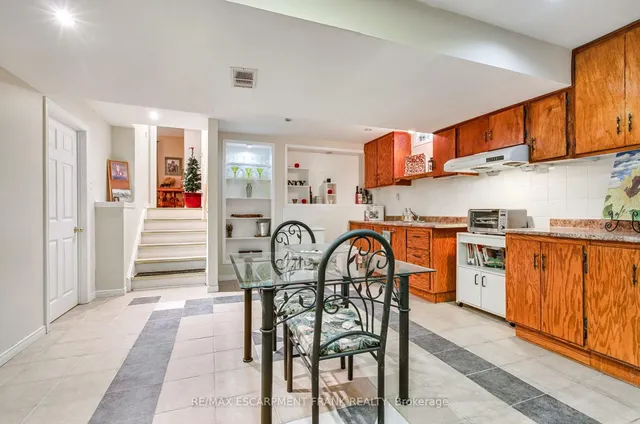 Additional property image - 123 Braithwaite Ave