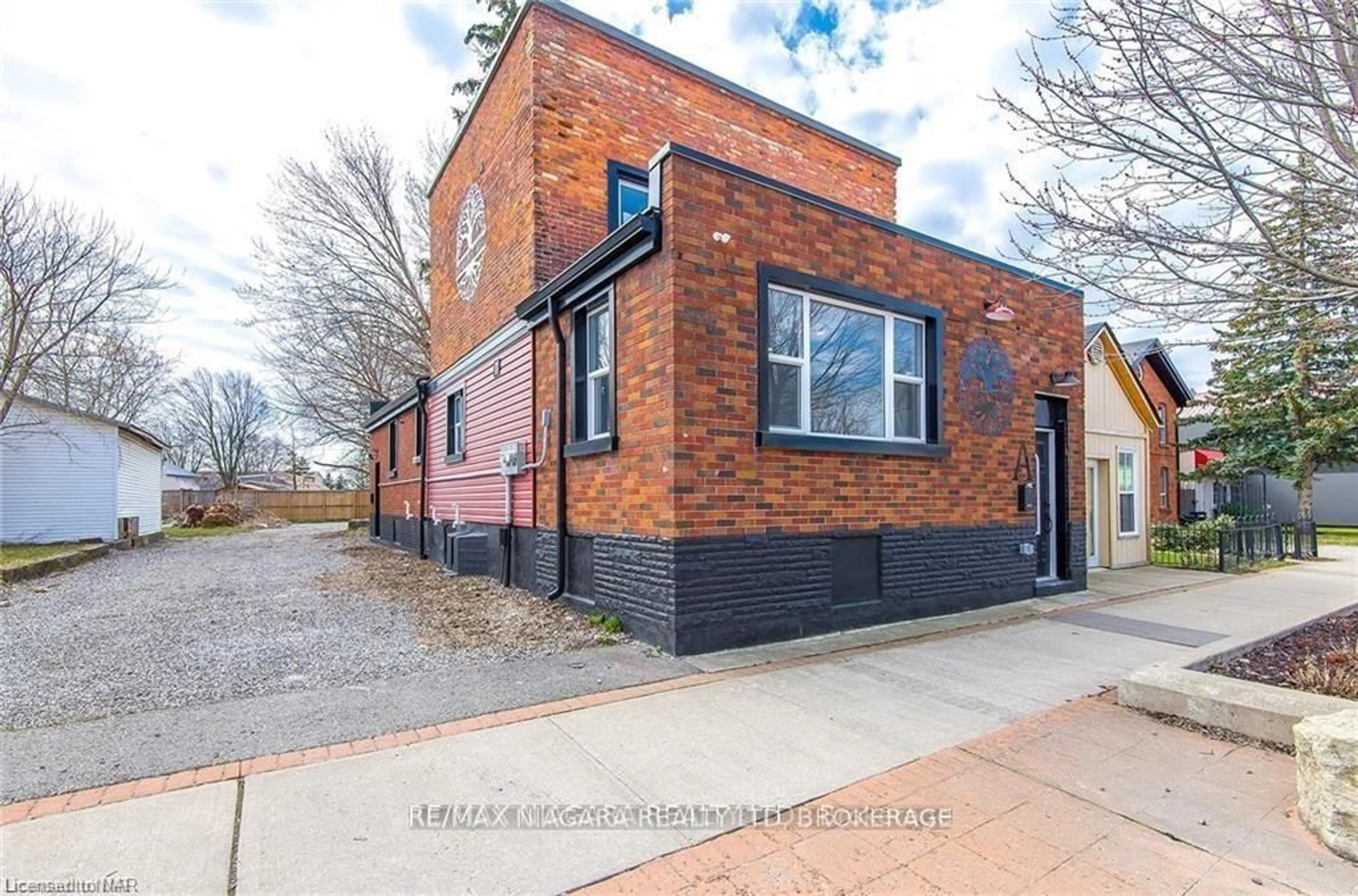 Home with brick exterior material, street for 120 Main St, Port Colborne Ontario L3K 3V2