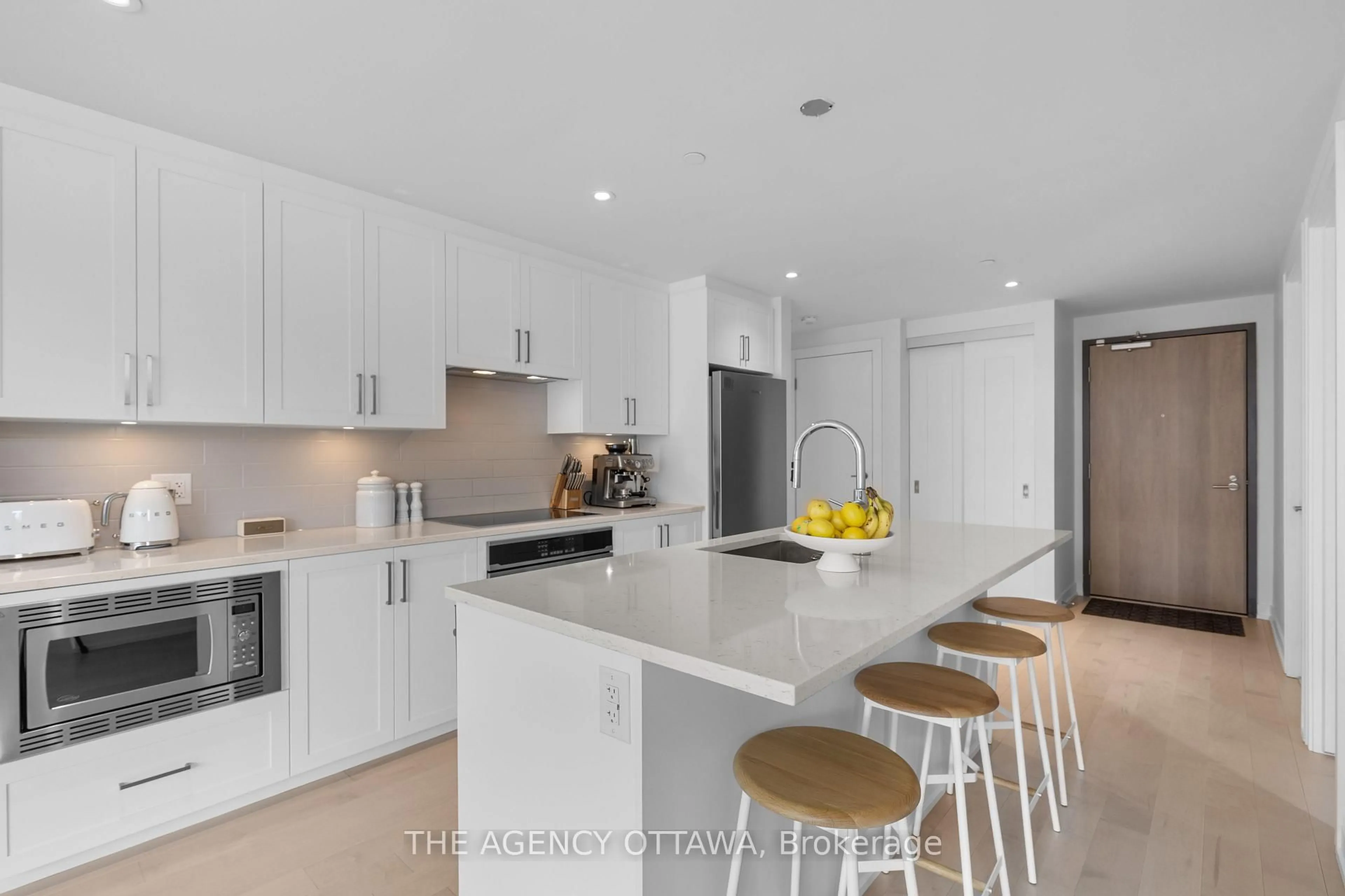 Contemporary kitchen, unknown for 11 Galt St #201, Ottawa Ontario K1S 4R2