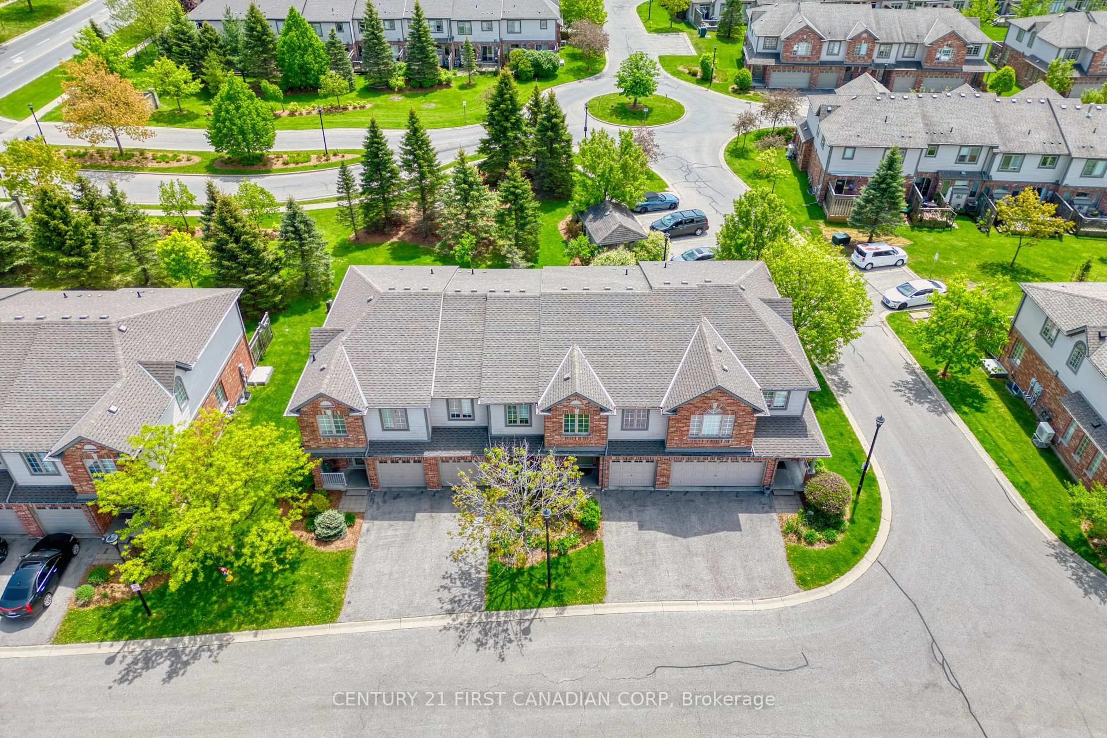 A pic from outside/outdoor area/front of a property/back of a property/a pic from drone, street for 600 Hyde Park Rd #27, London North Ontario N6H 5W8