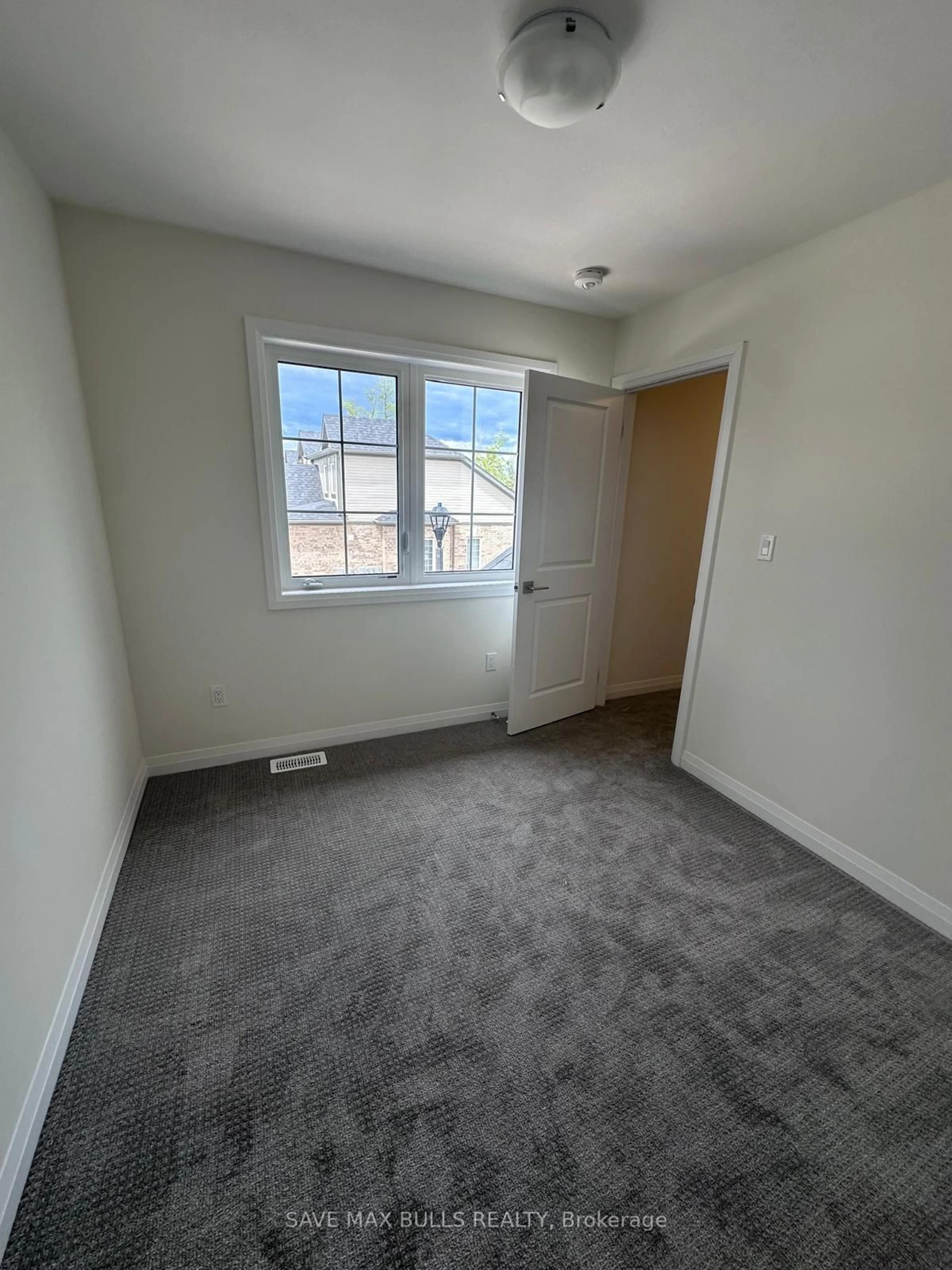 A pic of a room for 397 Garrison Rd #7, Fort Erie Ontario L2A 1N1