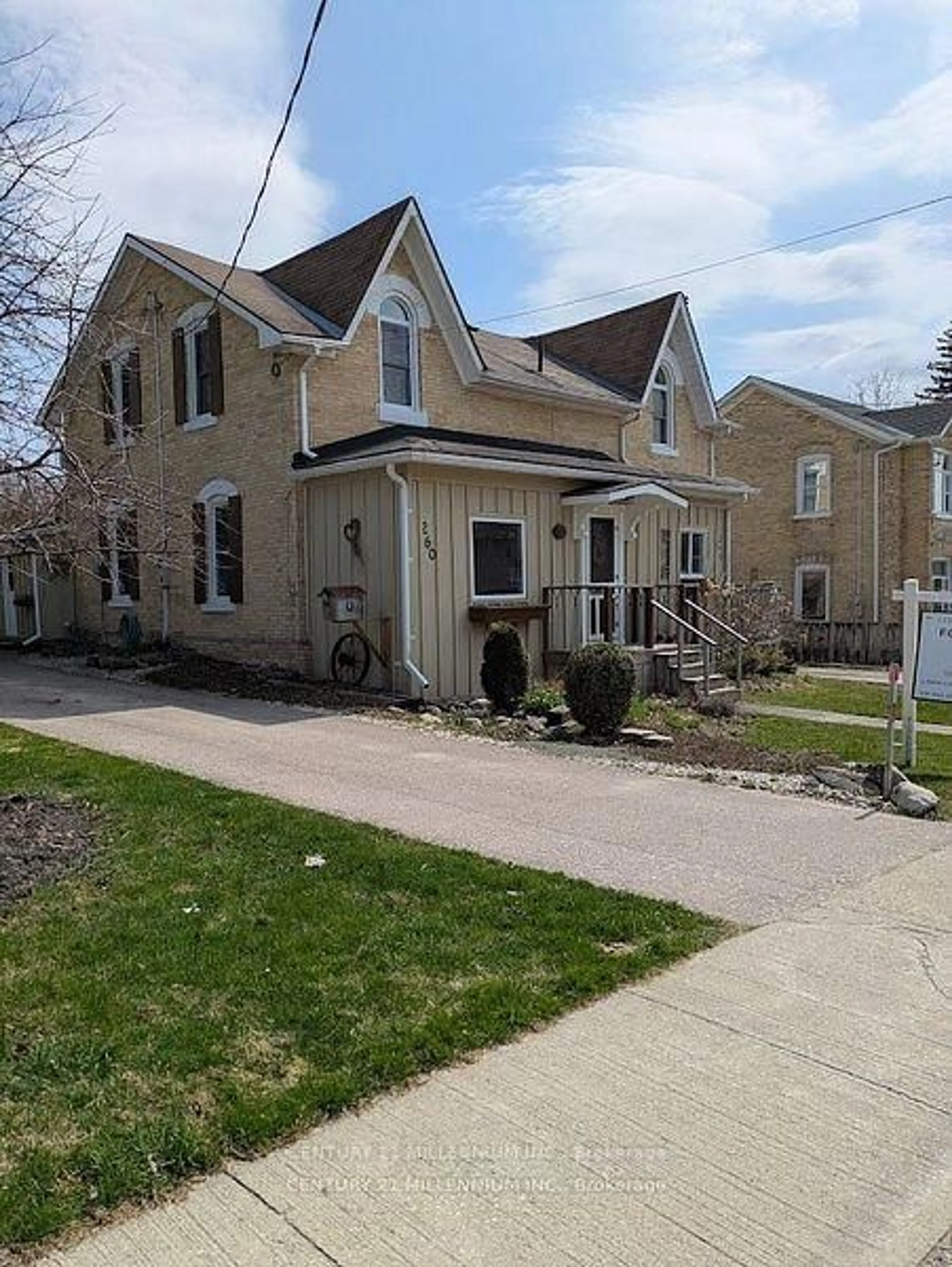 Home with vinyl exterior material, street for 260 Wellington St, Wellington North Ontario N0G 2L2