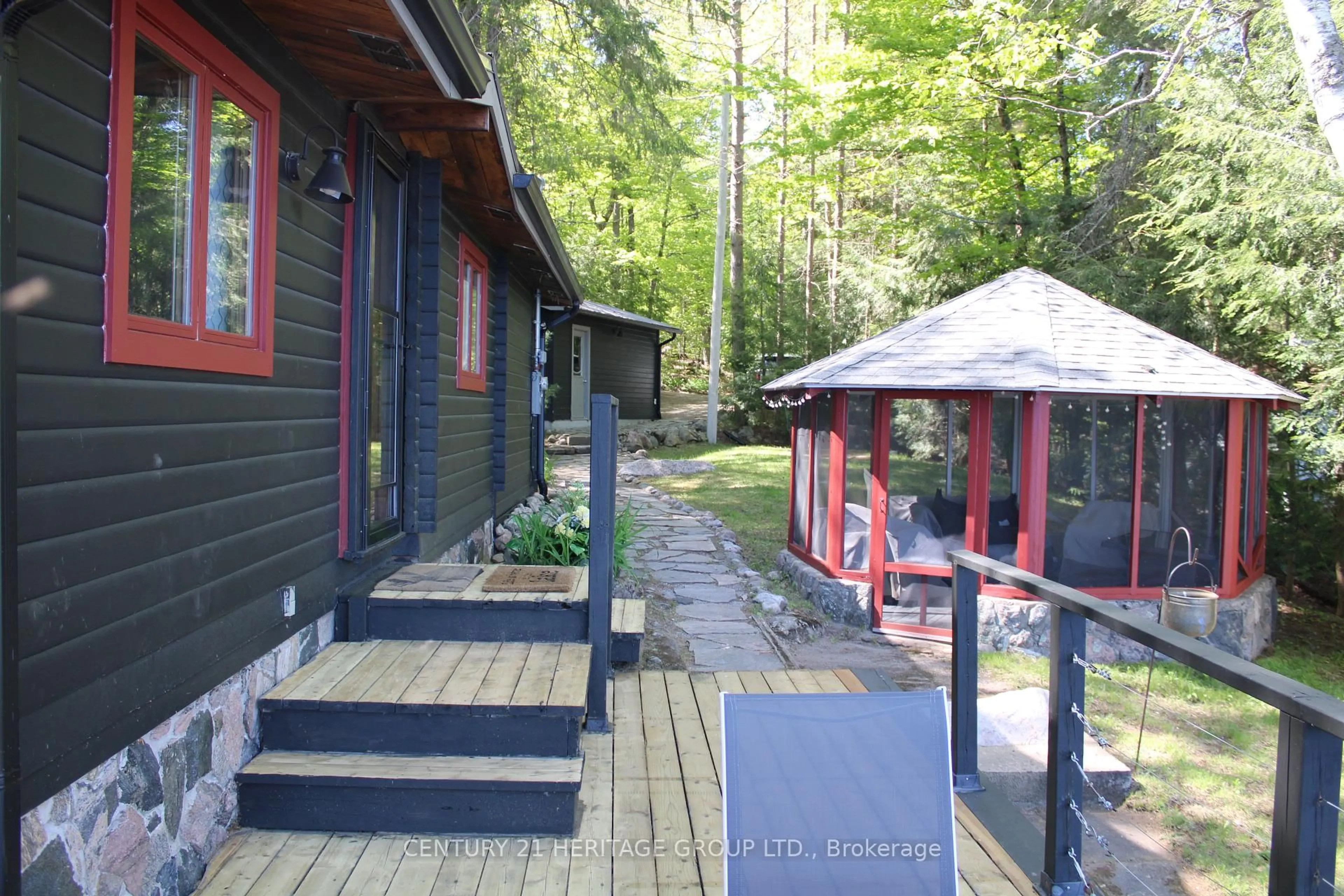 Patio, unknown for 1452 MILNE Rd, Bracebridge Ontario P1L 1X1