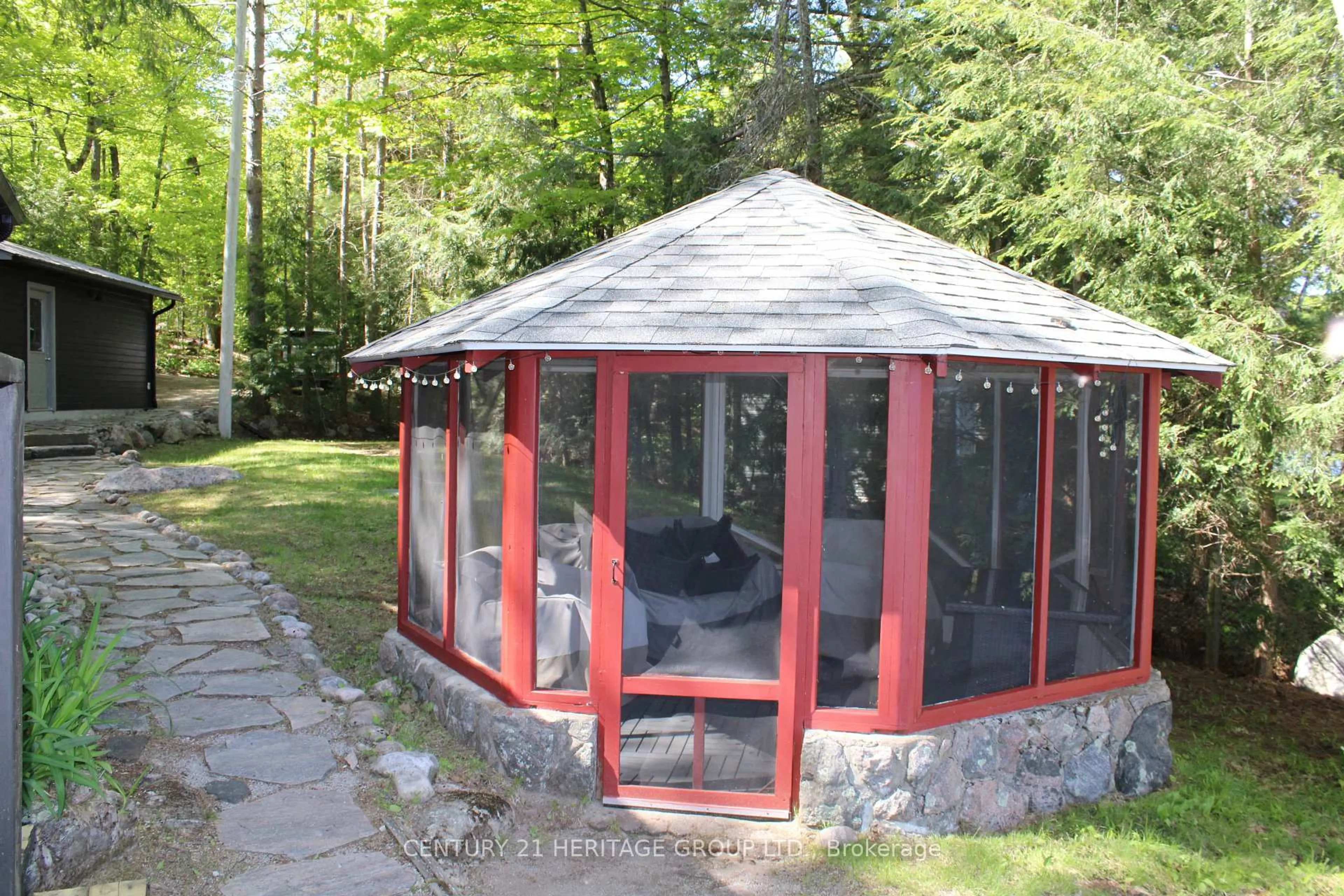 Patio, unknown for 1452 MILNE Rd, Bracebridge Ontario P1L 1X1
