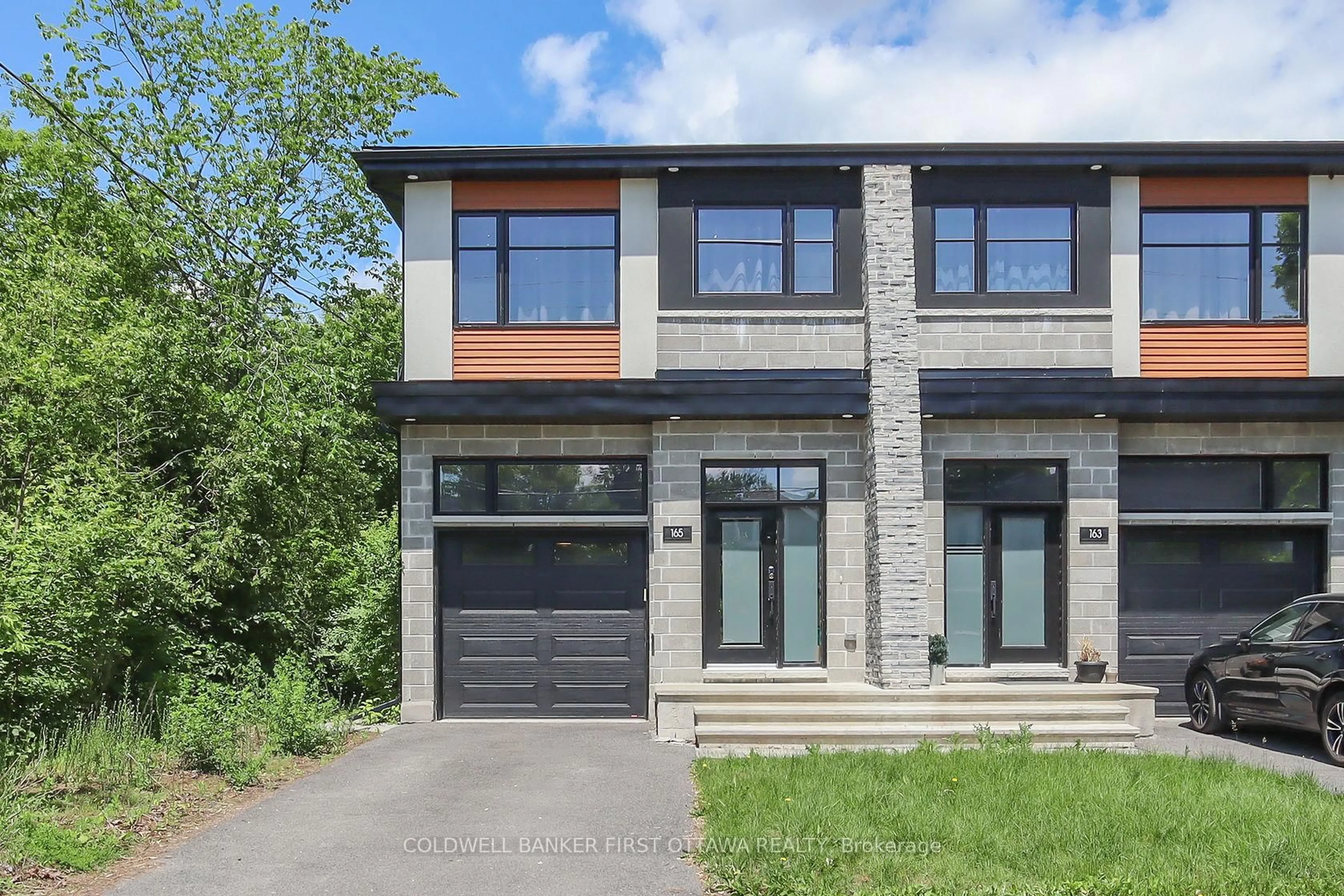 Home with brick exterior material, street for 165 WESLEY Ave, Ottawa Ontario K1Z 6Z9