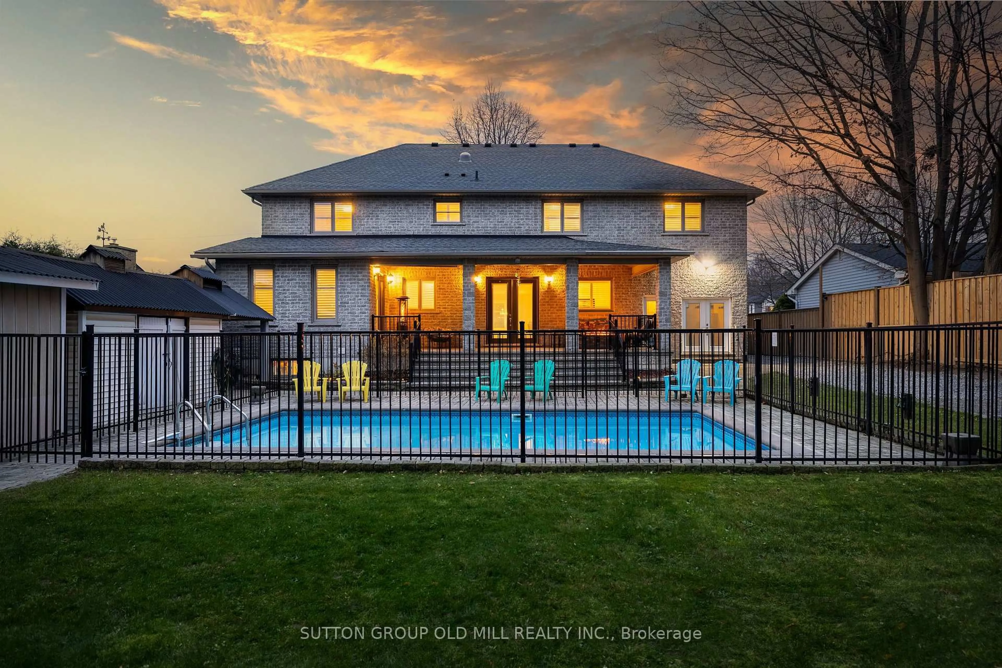 Pool for 17 Miller Dr, Hamilton Ontario L9G 2H9