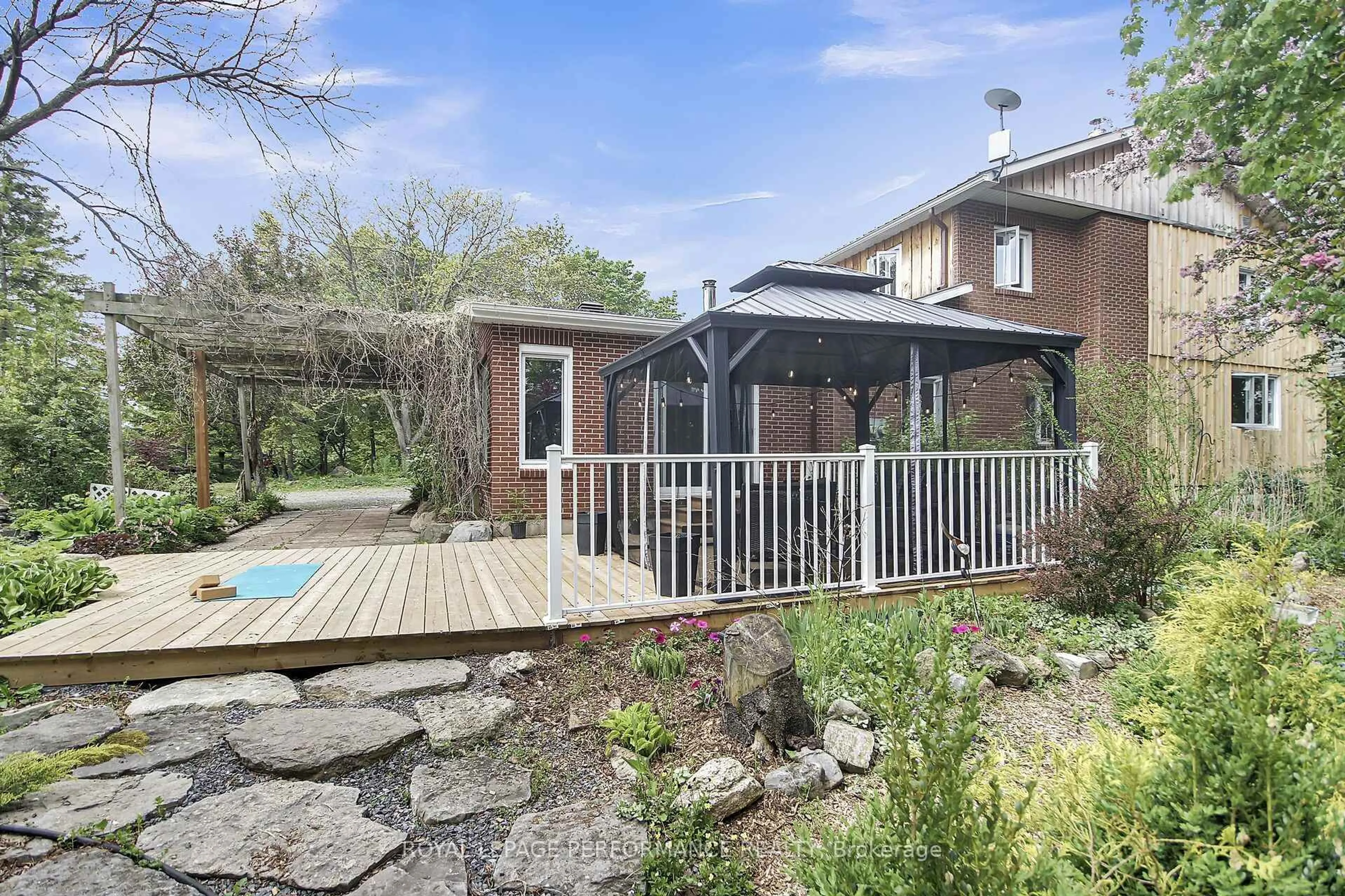 Patio, street for 14120 County Road 13 Rd, North Stormont Ontario K0A 1R0