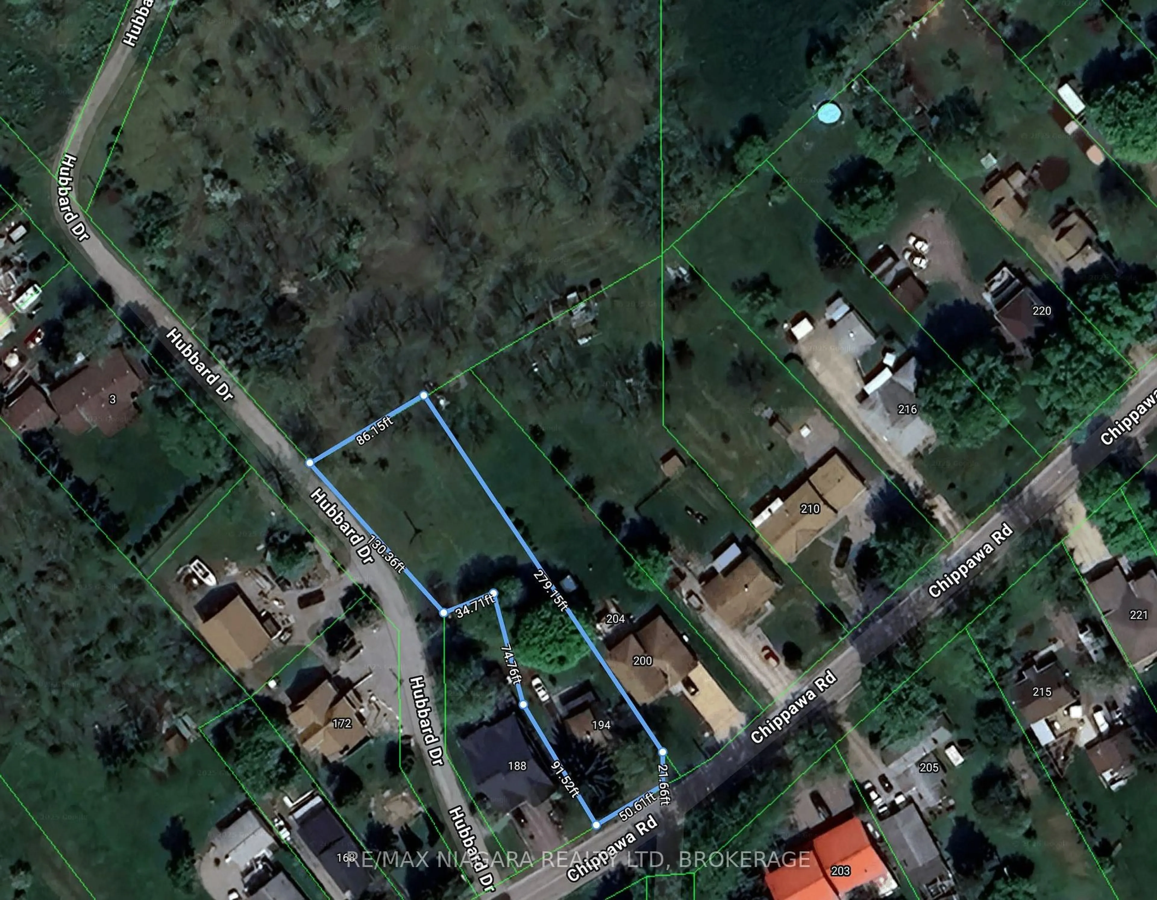 A pic from outside/outdoor area/front of a property/back of a property/a pic from drone, street for 194 Chippawa Rd, Port Colborne Ontario L3K 1T7