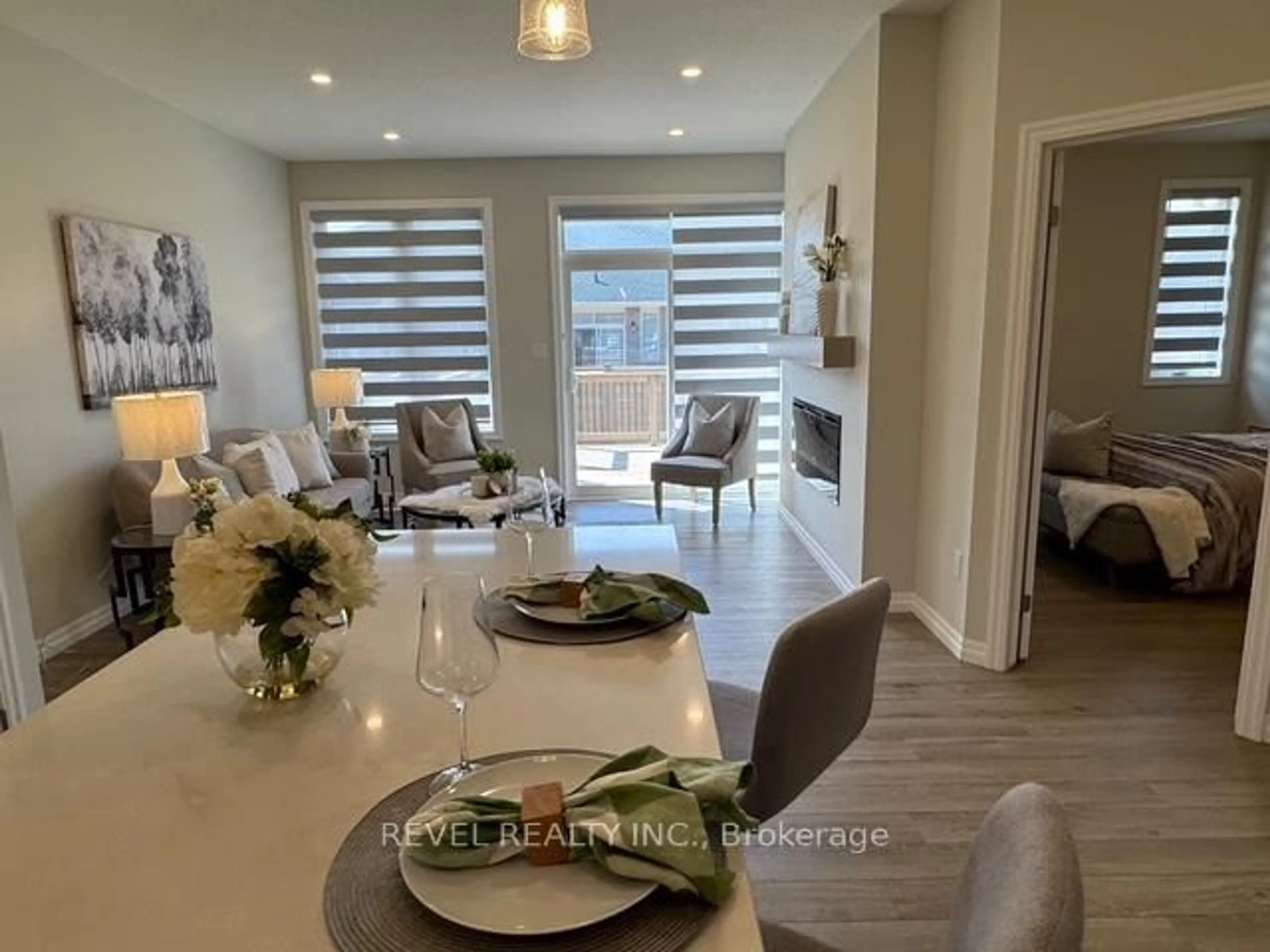 Living room with furniture, unknown for 105 Livingston Dr, Tillsonburg Ontario N4G 0J3