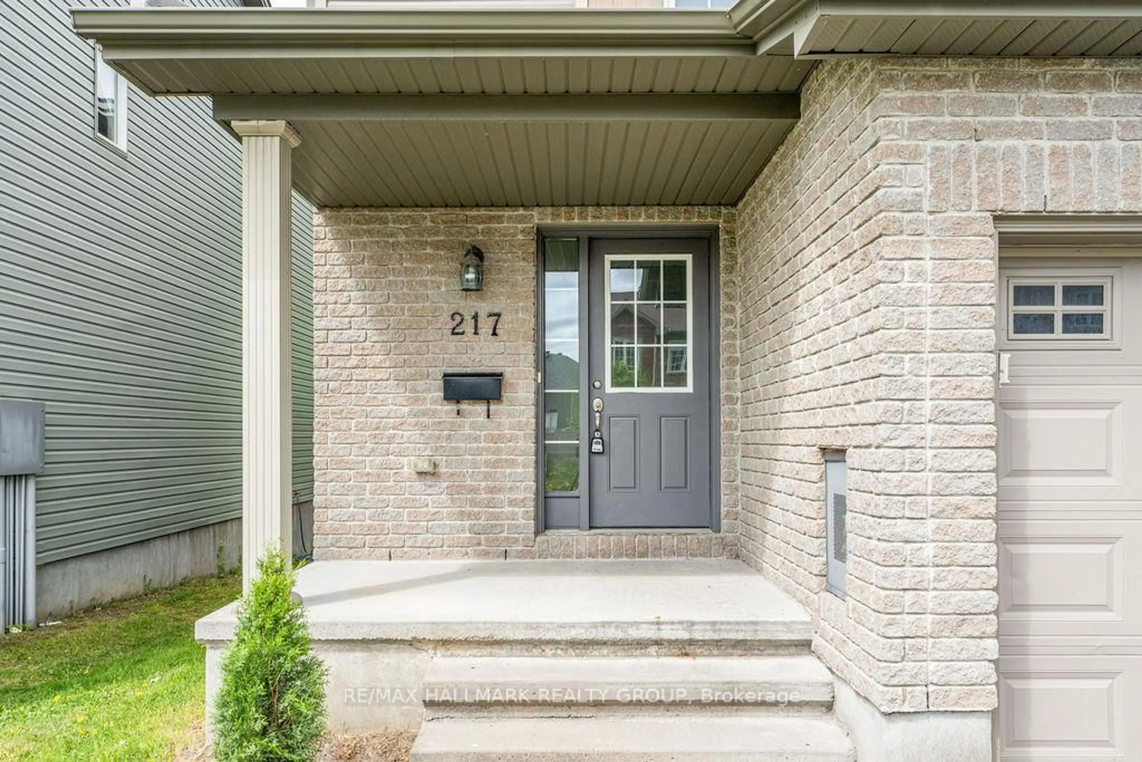 Home with brick exterior material, street for 217 Vision St, Ottawa Ontario K4M 0B5