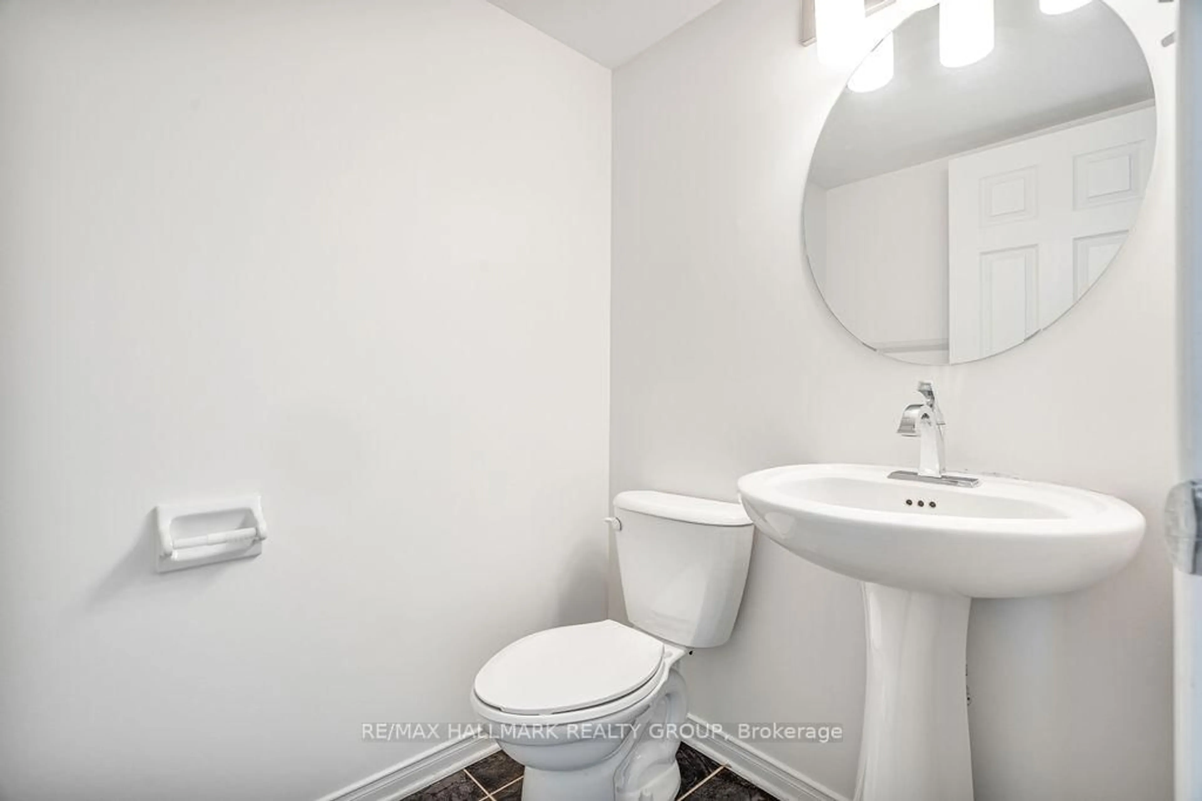 Standard bathroom, unknown for 217 Vision St, Ottawa Ontario K4M 0B5
