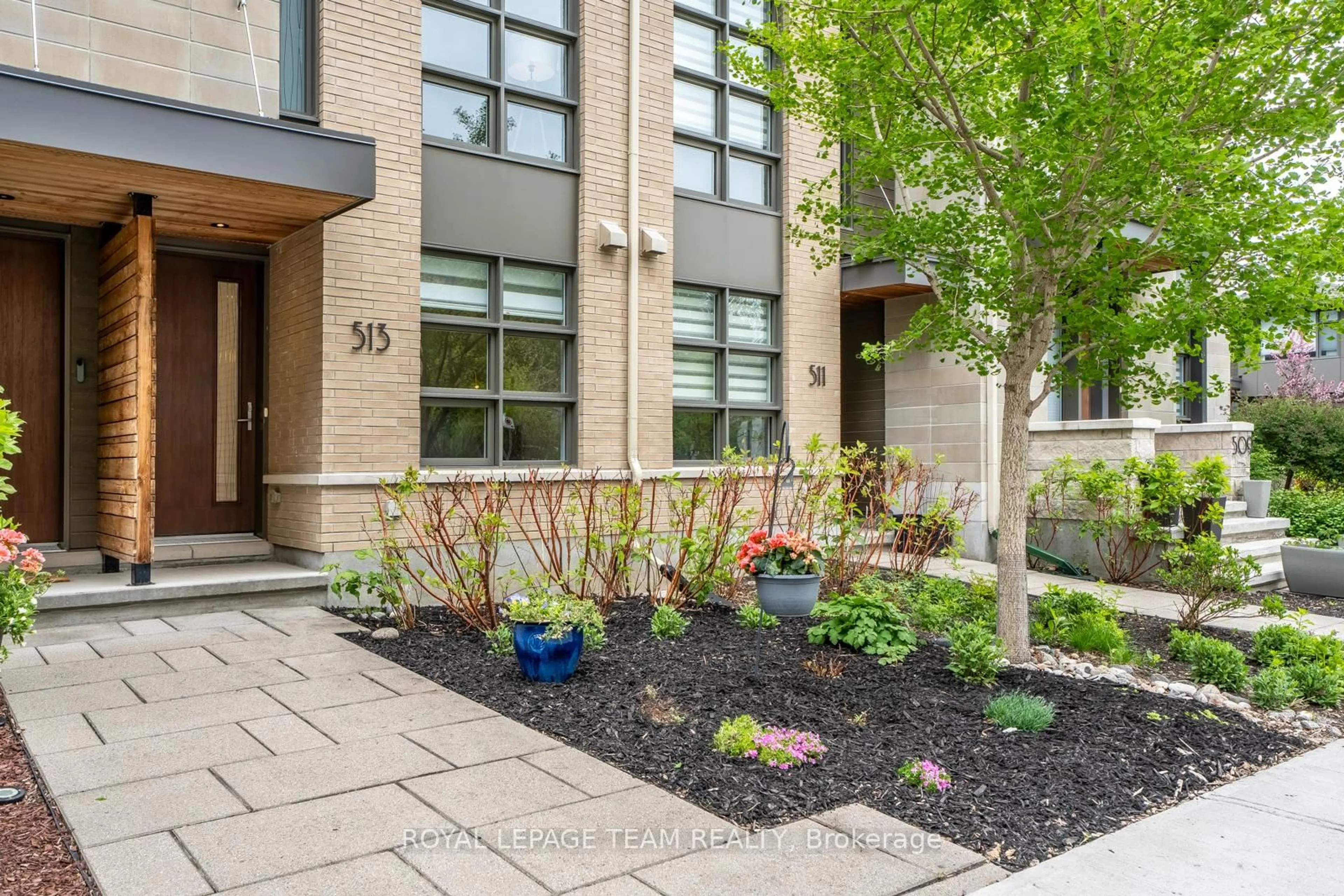 Unknown for 513 De Mazenod Ave, Ottawa Ontario K1S 5P7