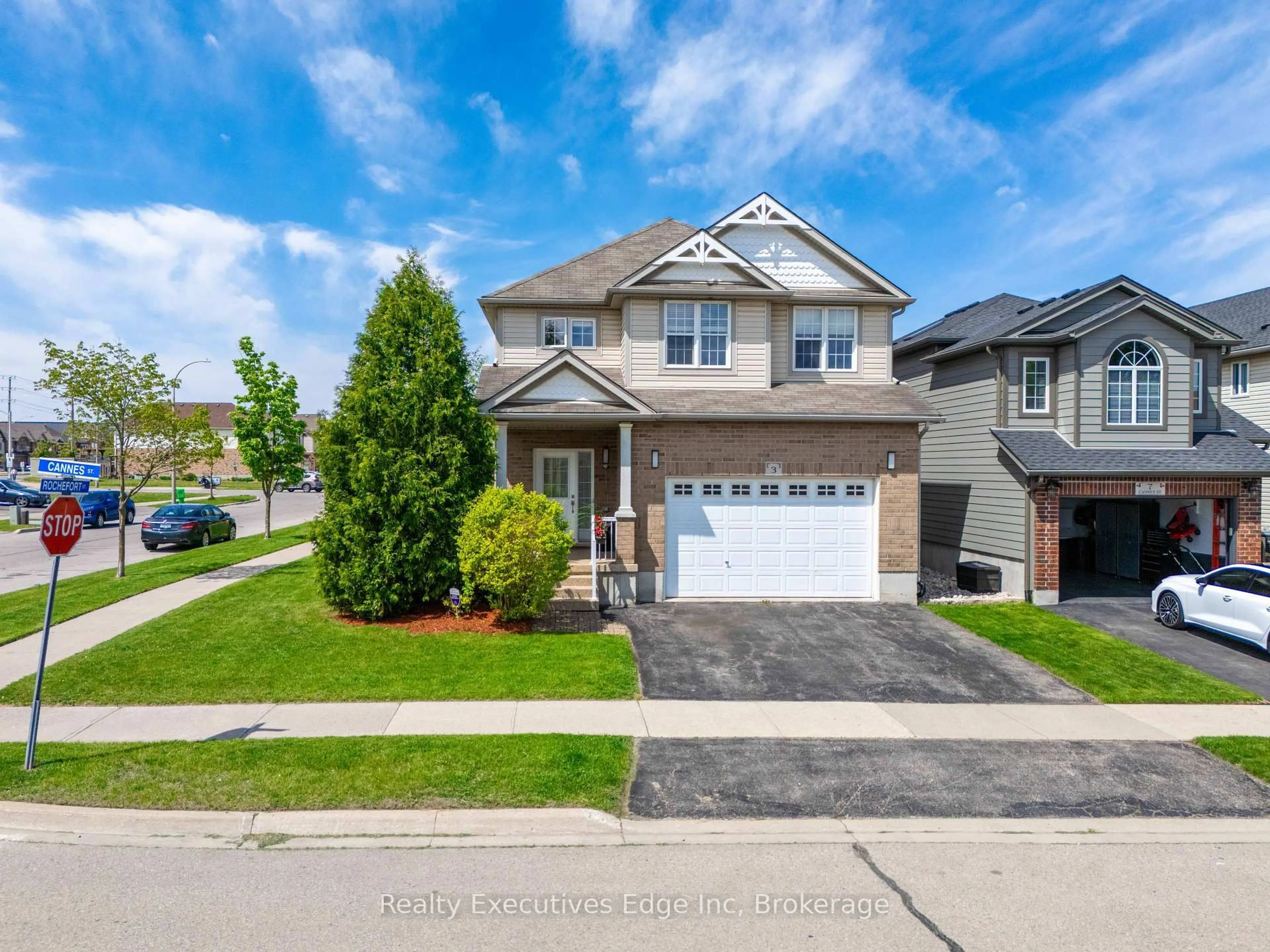 Unknown for 3 Cannes St, Kitchener Ontario N2R 1V9