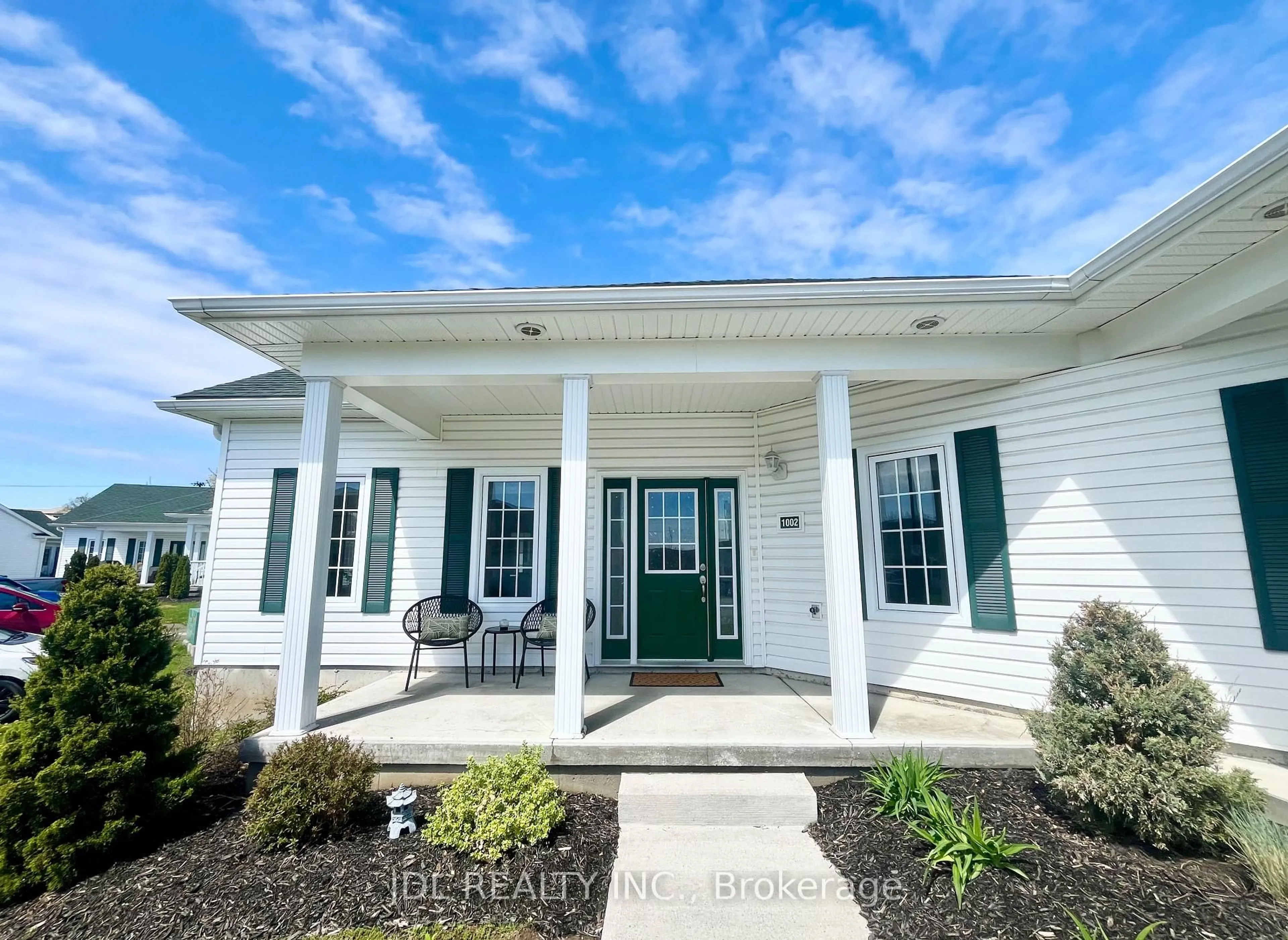 Home with vinyl exterior material, water/lake/river/ocean view for 300 Croft St #1002, Port Hope Ontario L1A 0E1