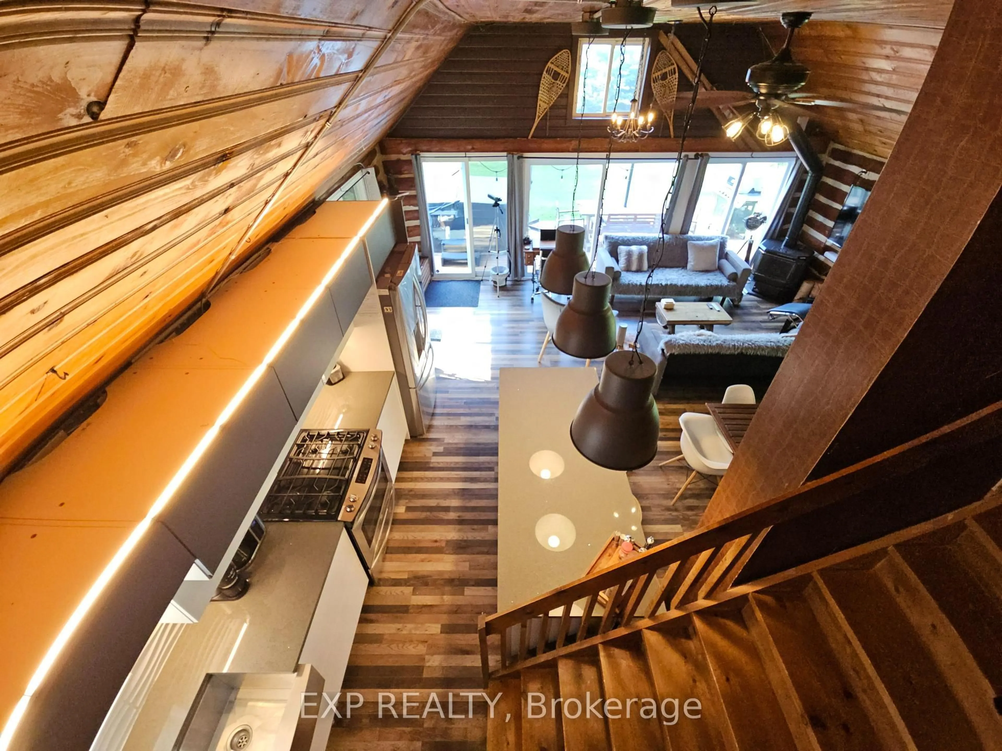 Indoor entryway for 110 Honour Way, North Grenville Ontario K0G 1J0