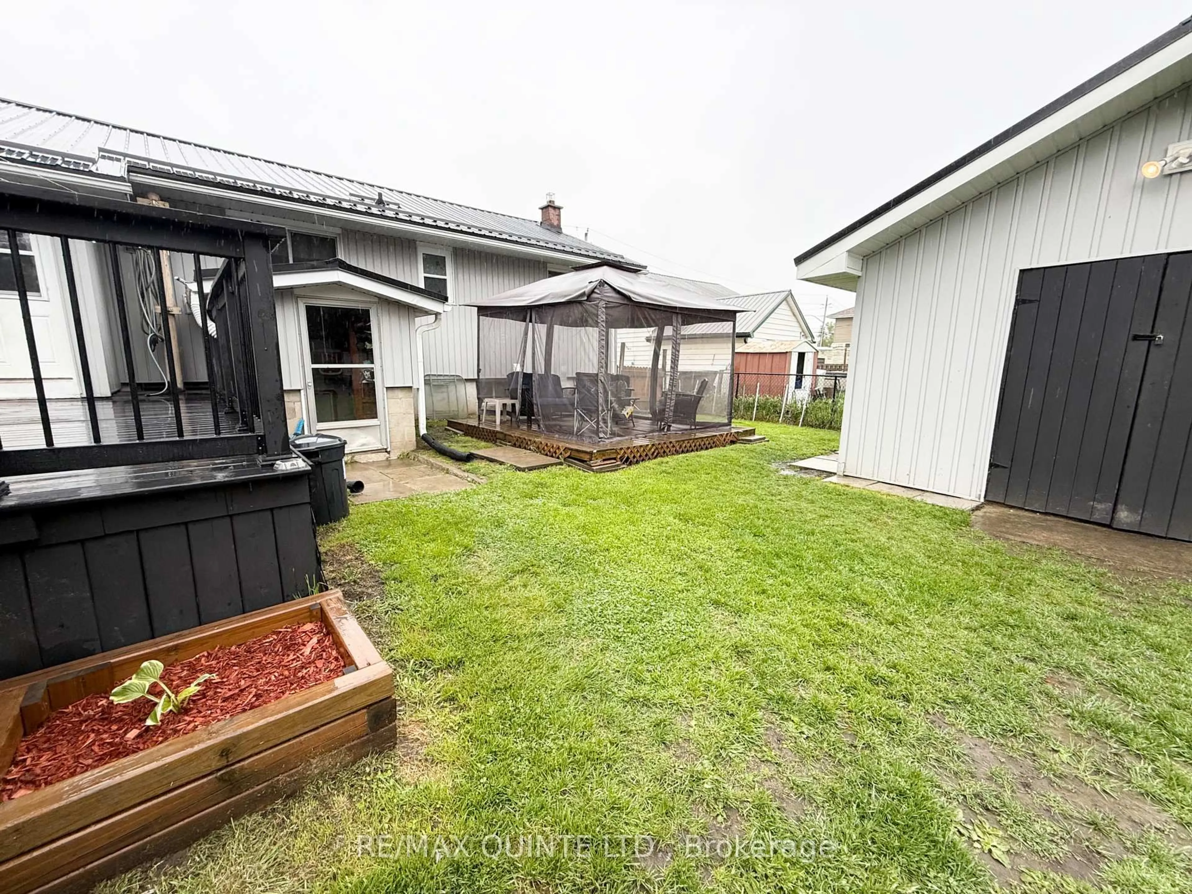 A pic from outside/outdoor area/front of a property/back of a property/a pic from drone, street for 676 Front St, Quinte West Ontario K8V 4S1