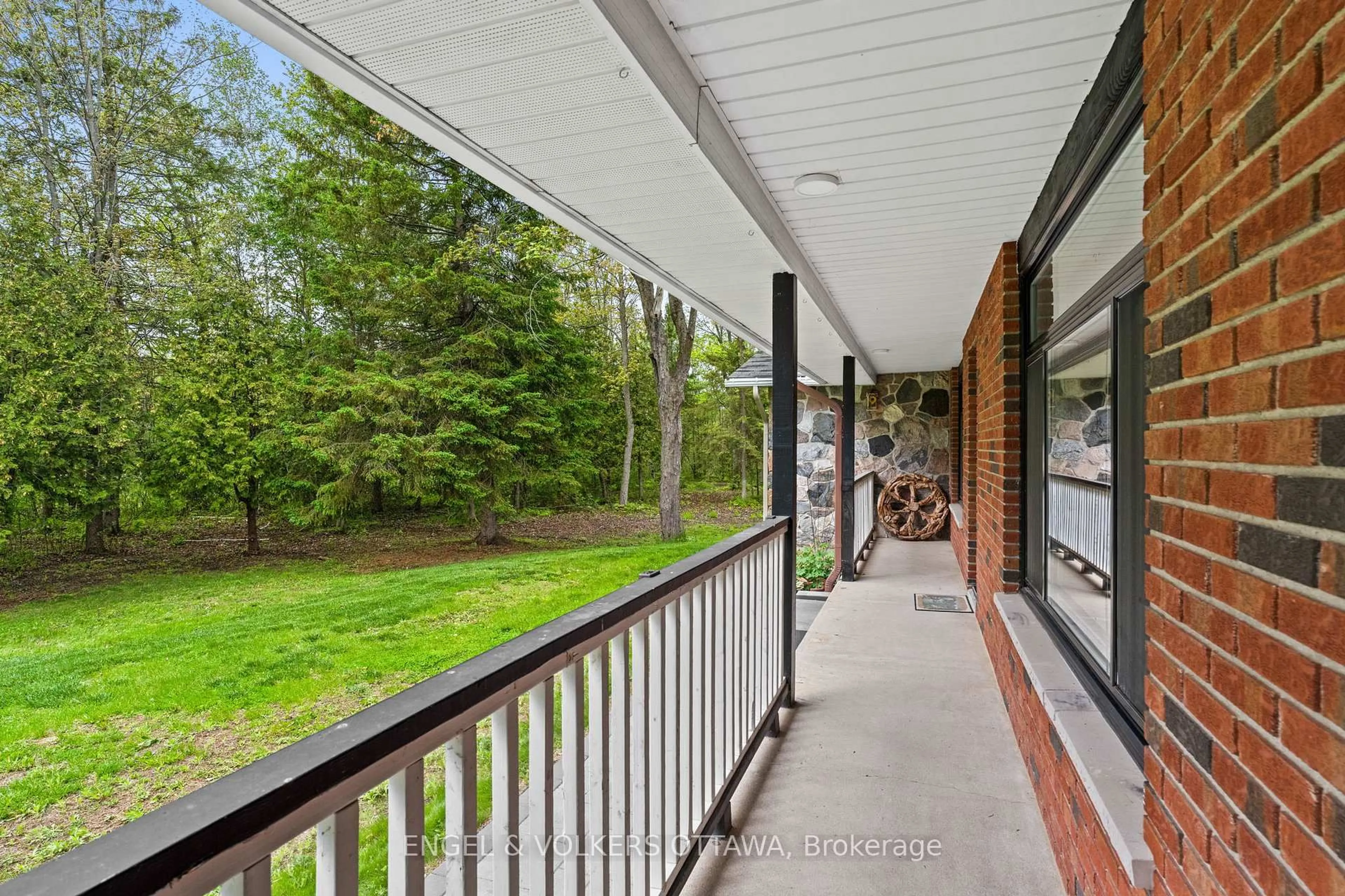 Patio, unknown for 2323 Reevecraig Rd, Kemptville Ontario K0G 1J0
