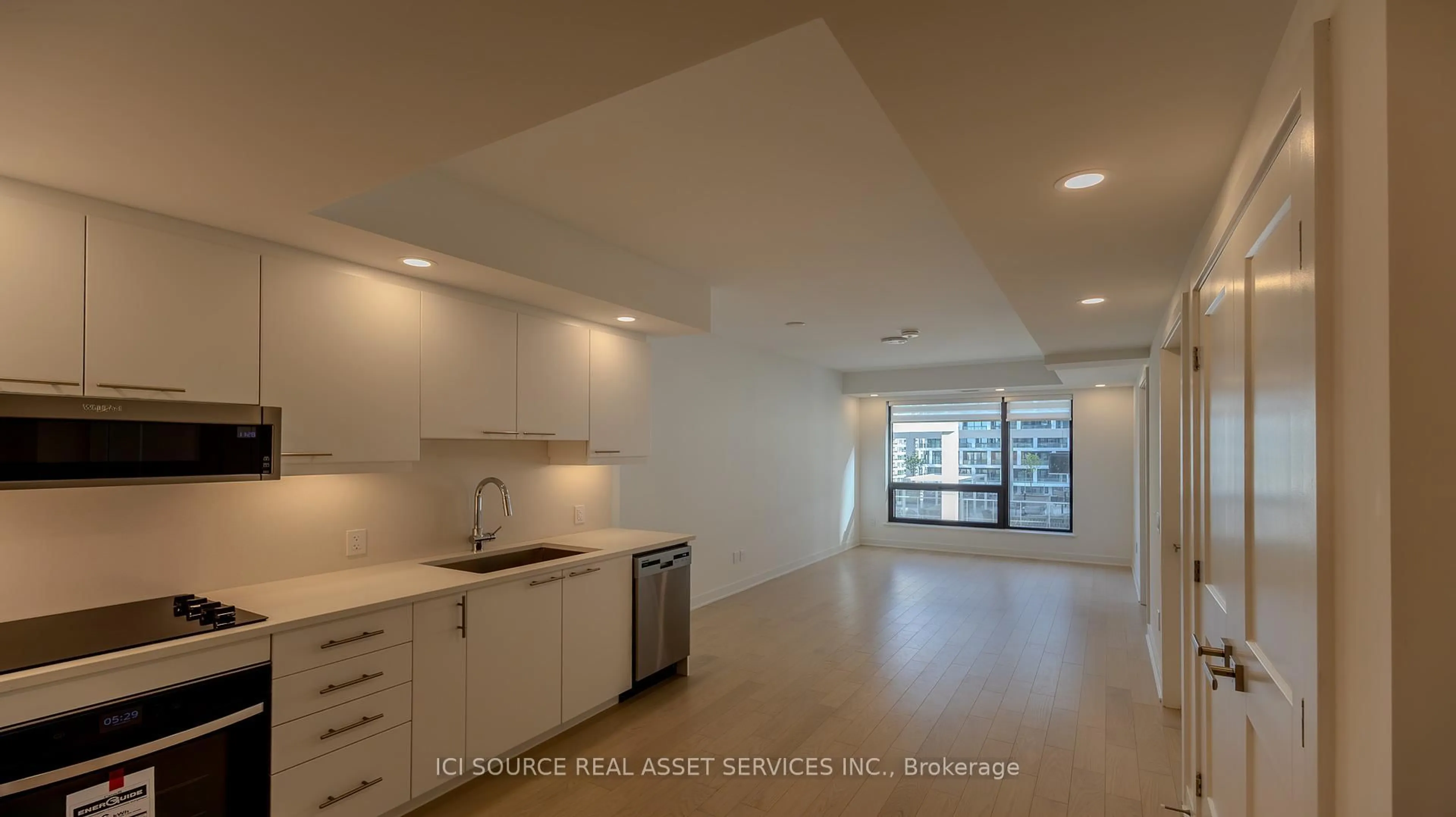 Open concept kitchen, ceramic/tile floor for 340 Queen St #1110, Ottawa Ontario K1R 0G1