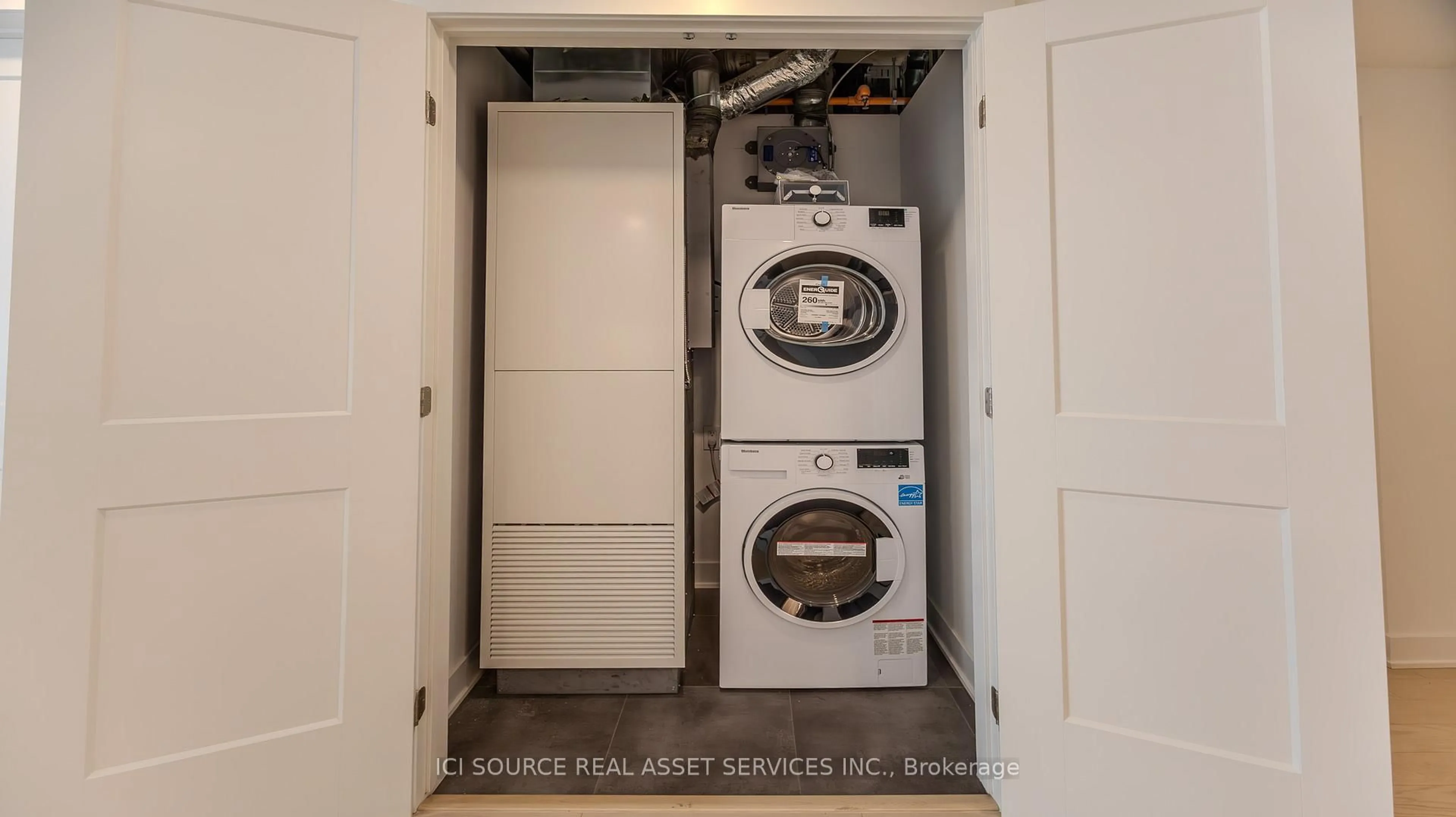 Laundry room for 340 Queen St #1110, Ottawa Ontario K1R 0G1