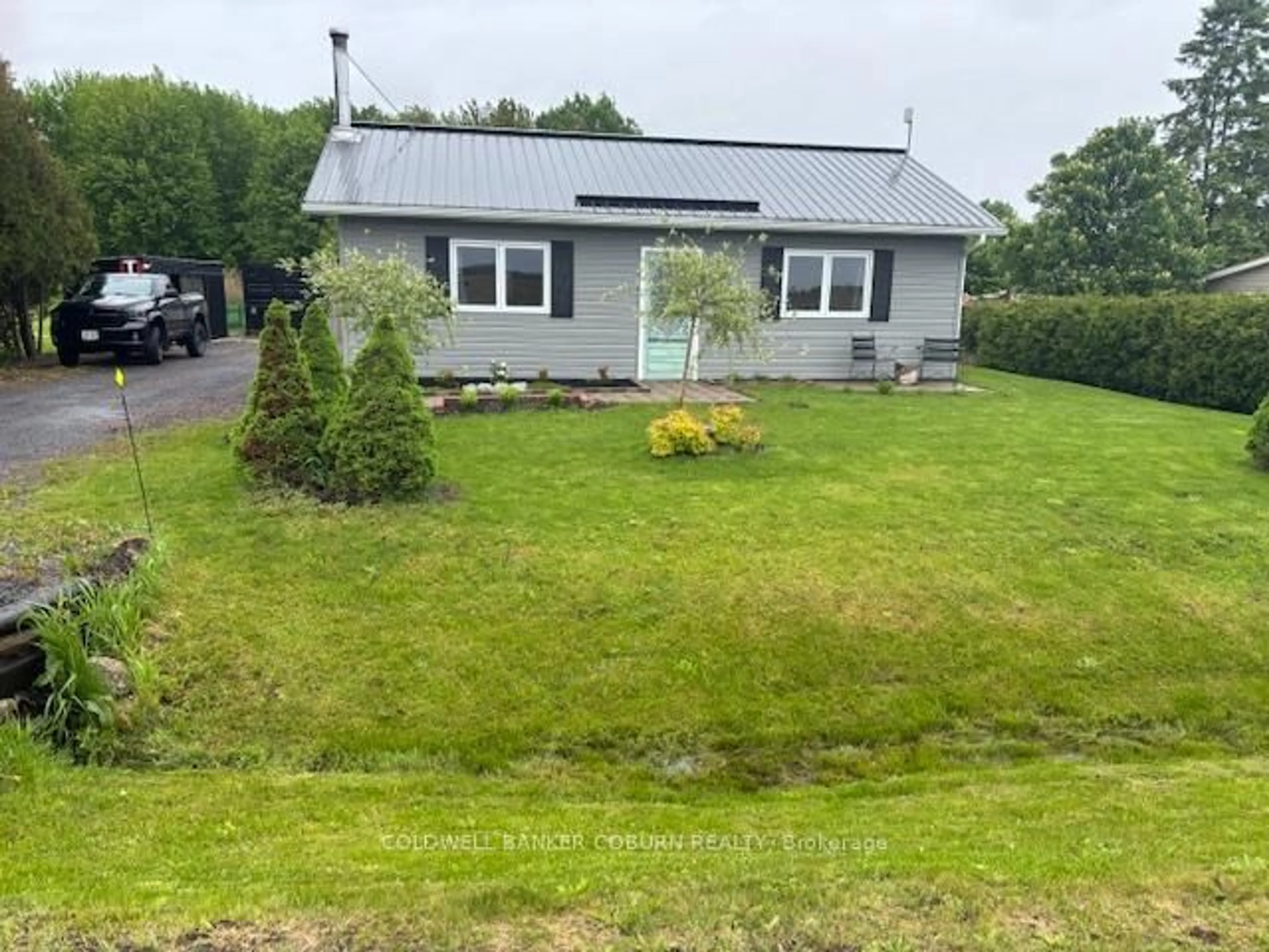 A pic from outside/outdoor area/front of a property/back of a property/a pic from drone, building for 11397 County Rd 18 Highway, South Dundas Ontario K0E 1C0