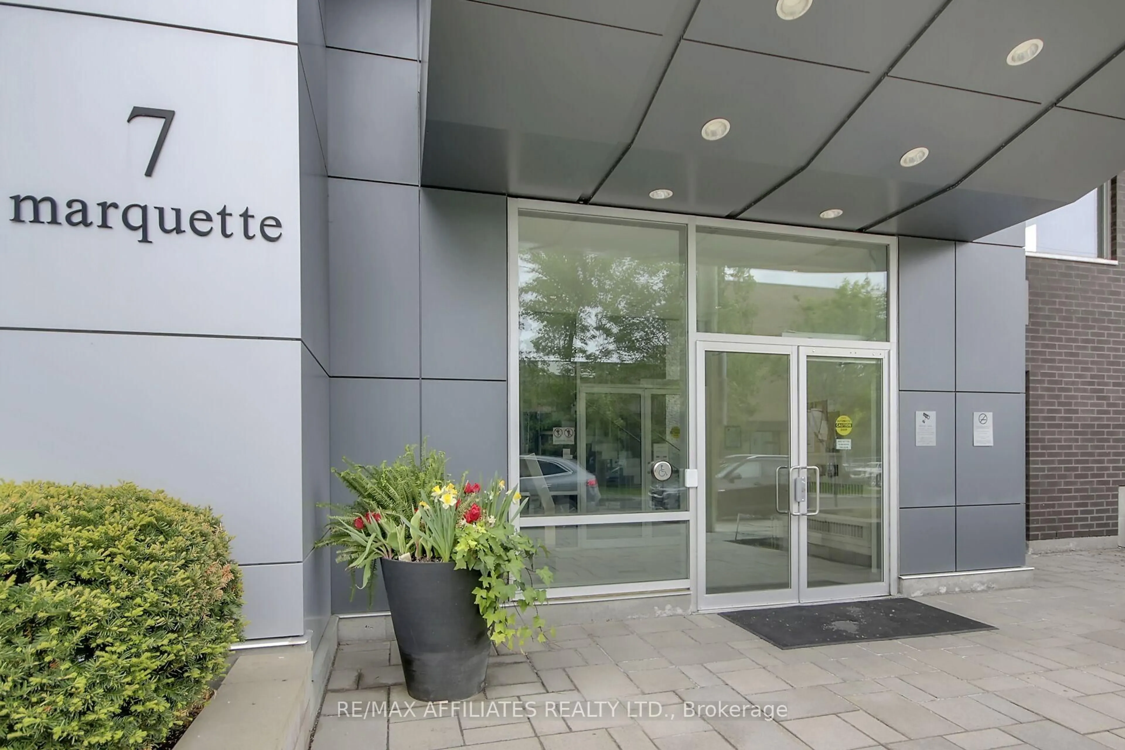 Unknown for 7 Marquette Ave #310B, Ottawa Ontario K1L 8A7