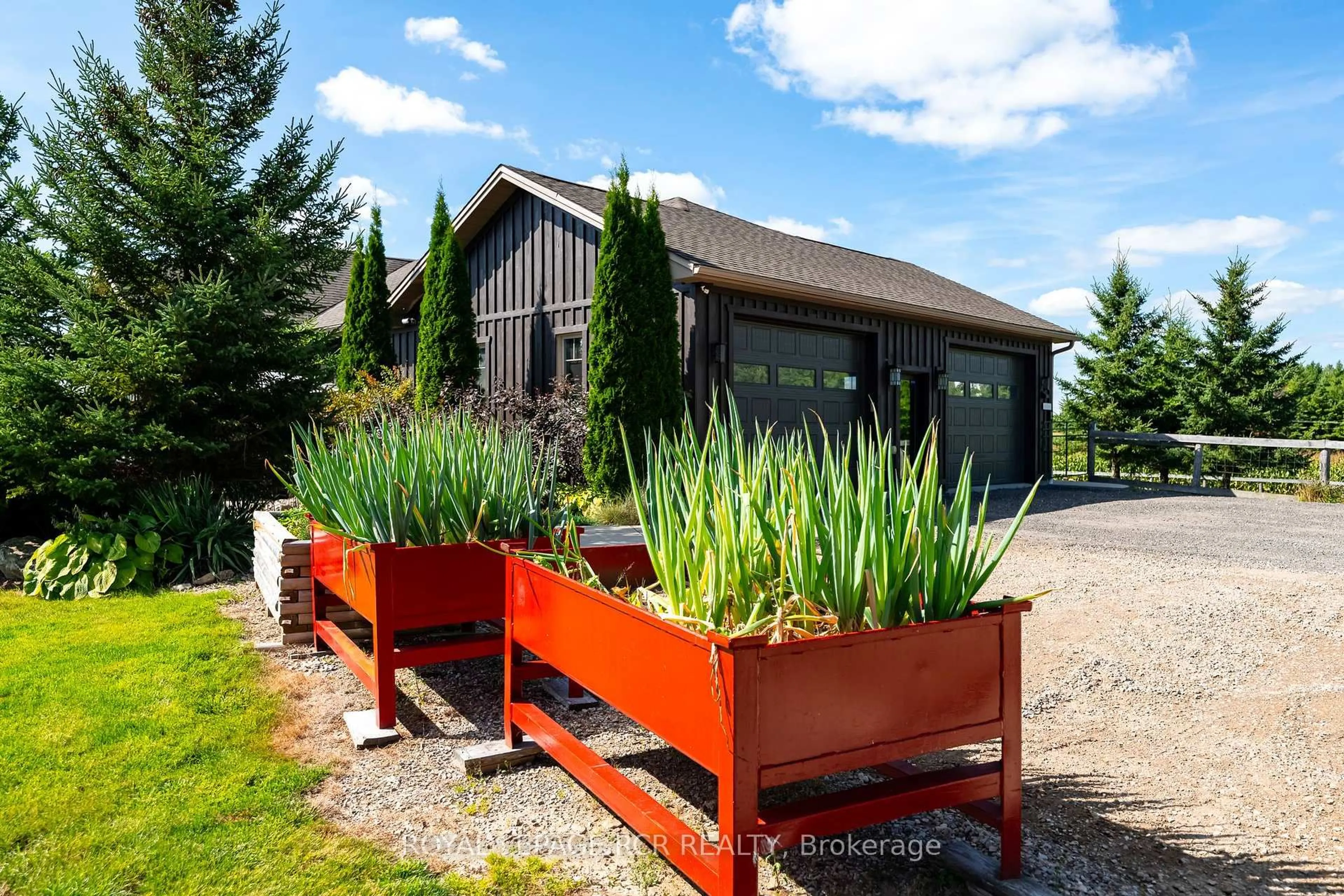 Unknown for 676600 Centre Rd, Mulmur Ontario L9V 0E1