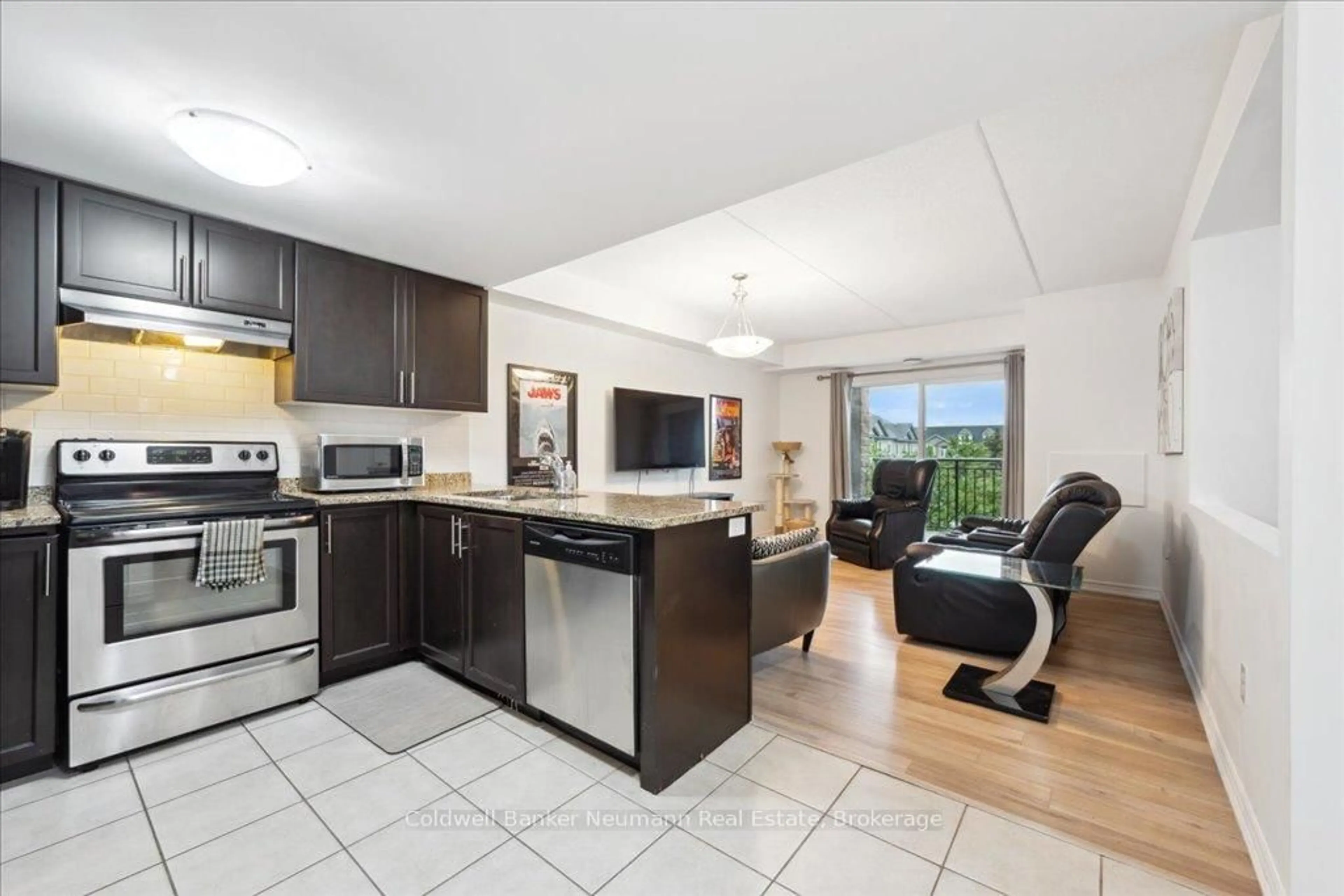 Unknown for 45 Kingsbury Sq #213, Guelph Ontario N1L 0L2