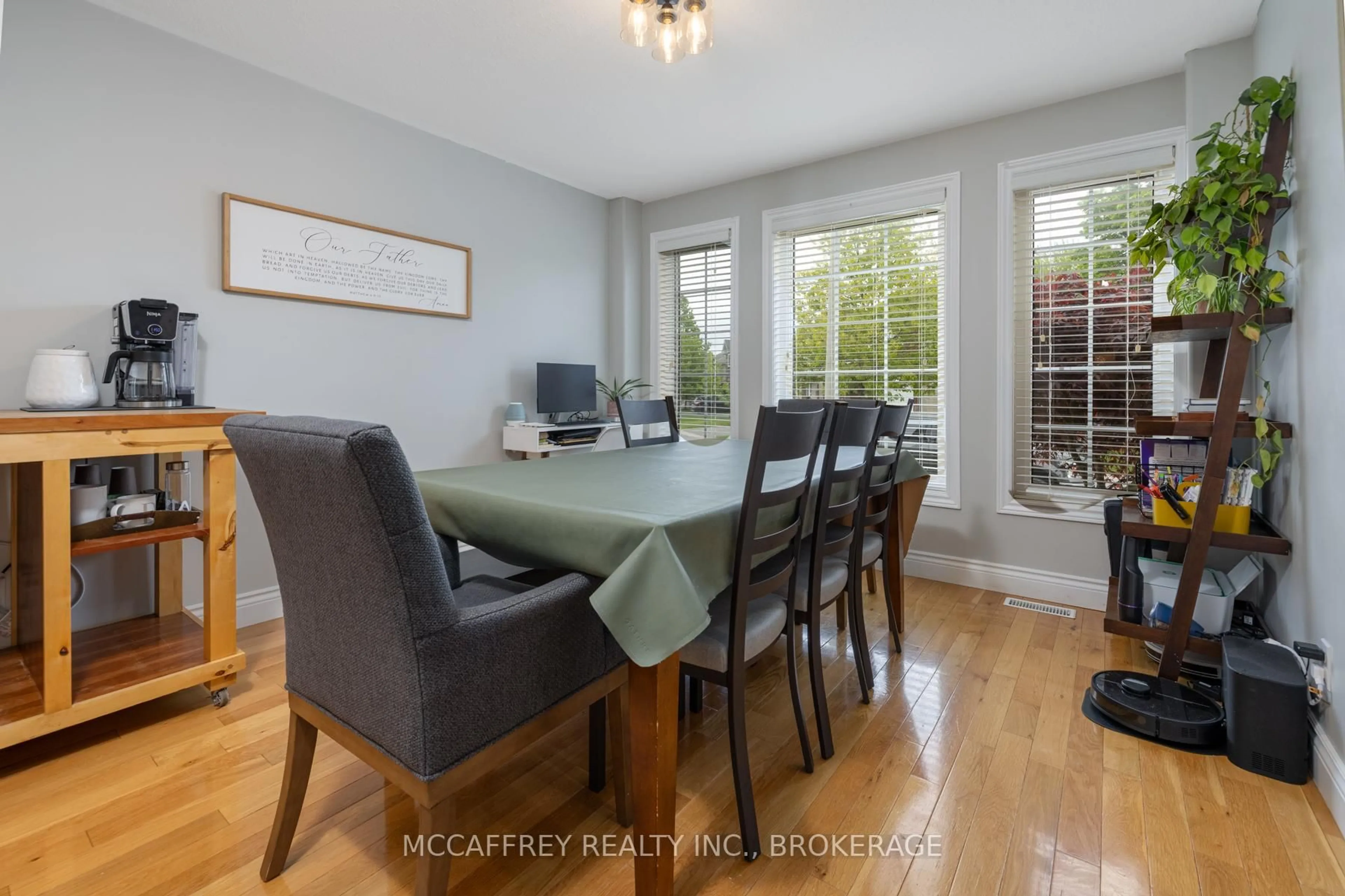 Dining room, wood/laminate floor for 81 SCHOONER Dr, Kingston Ontario K7K 7K1