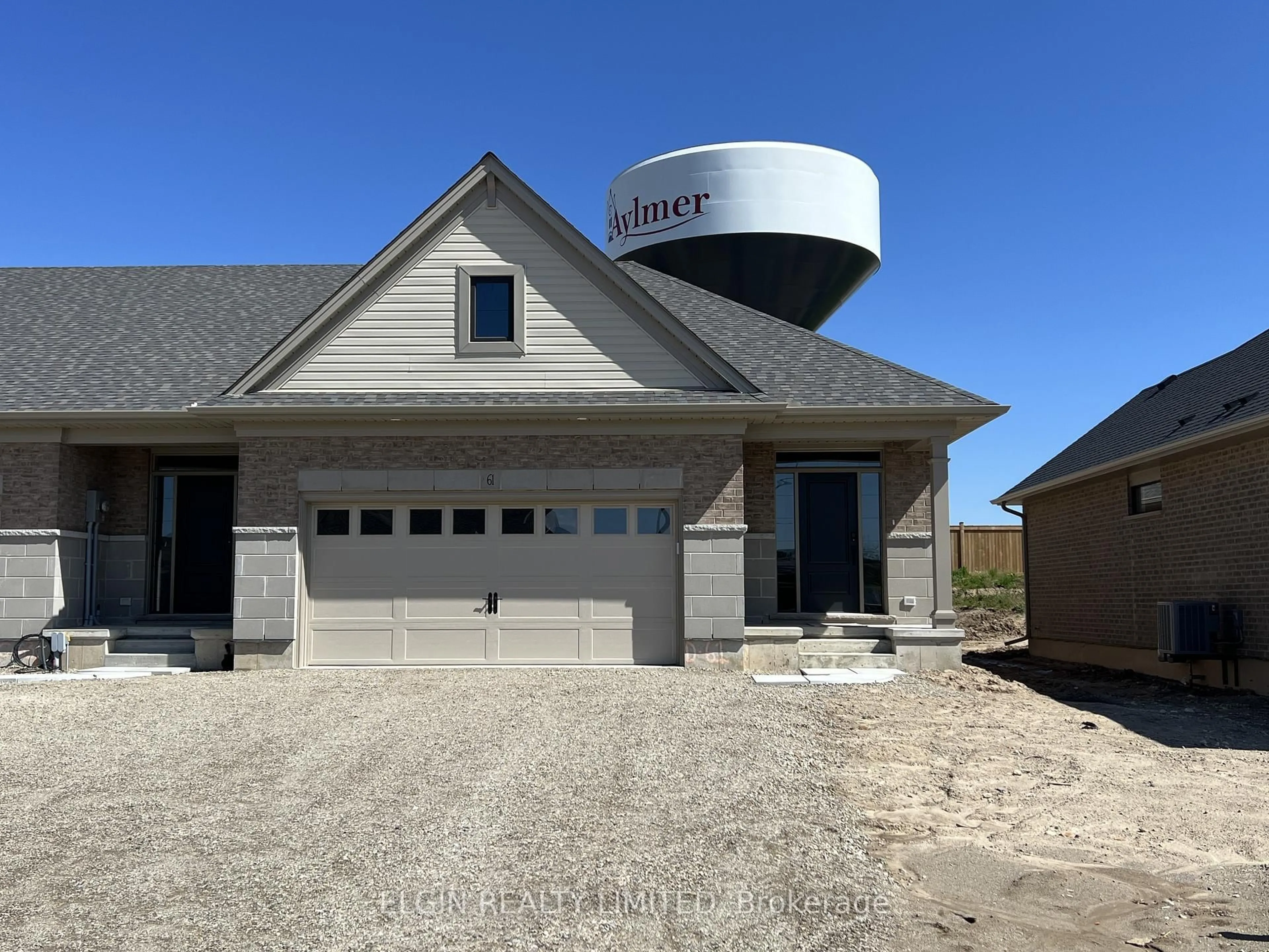 Home with vinyl exterior material, building for 61 Willow Dr, Aylmer Ontario N5H 0B9