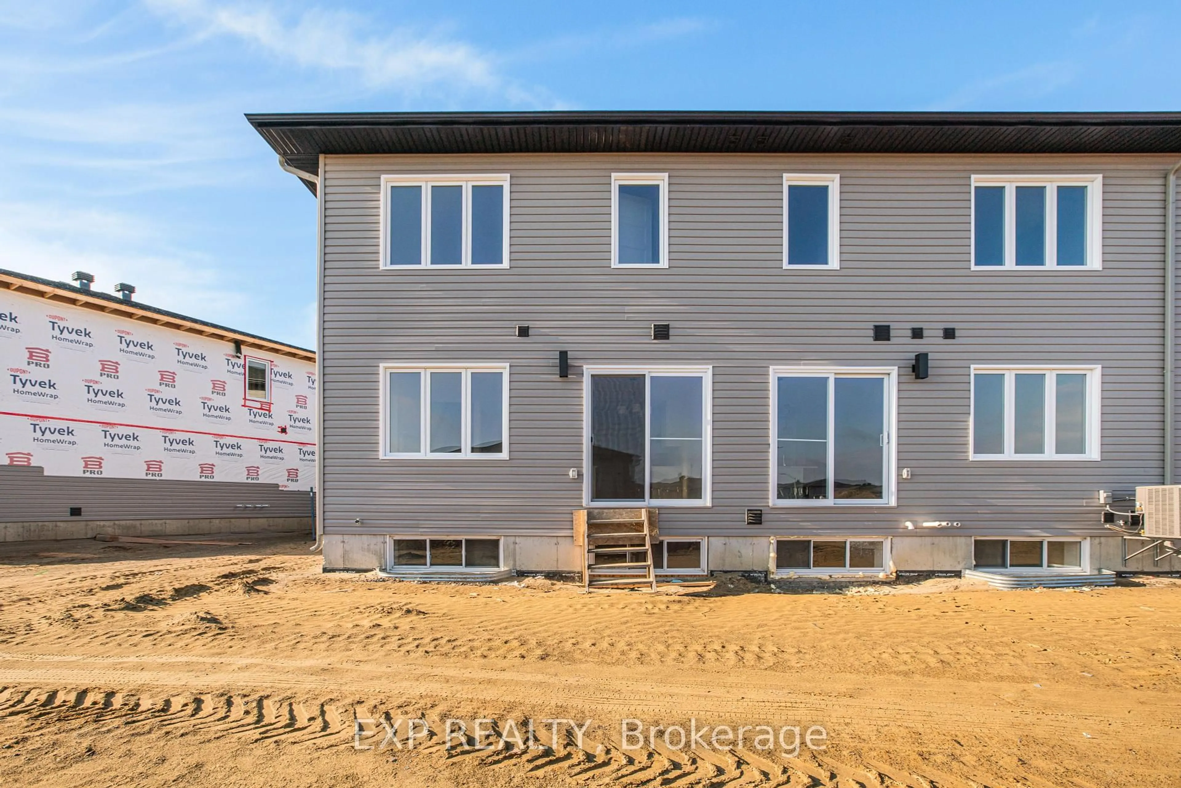 Home with vinyl exterior material, unknown for 347 Hazel Cres, The Nation Ontario K0A 2M0