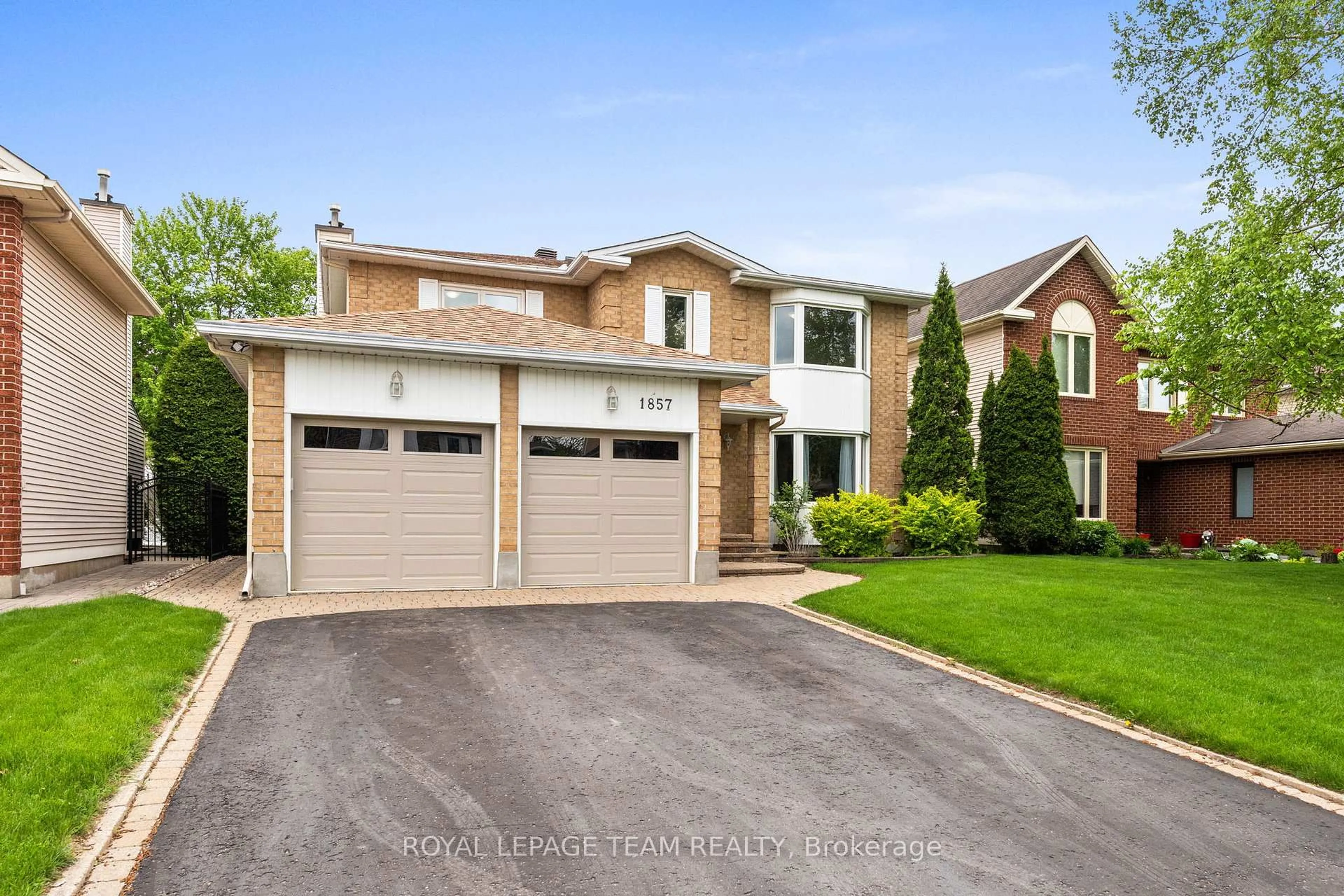 Home with brick exterior material, street for 1857 Hunters Run Dr, Orleans Ontario K1C 6X5