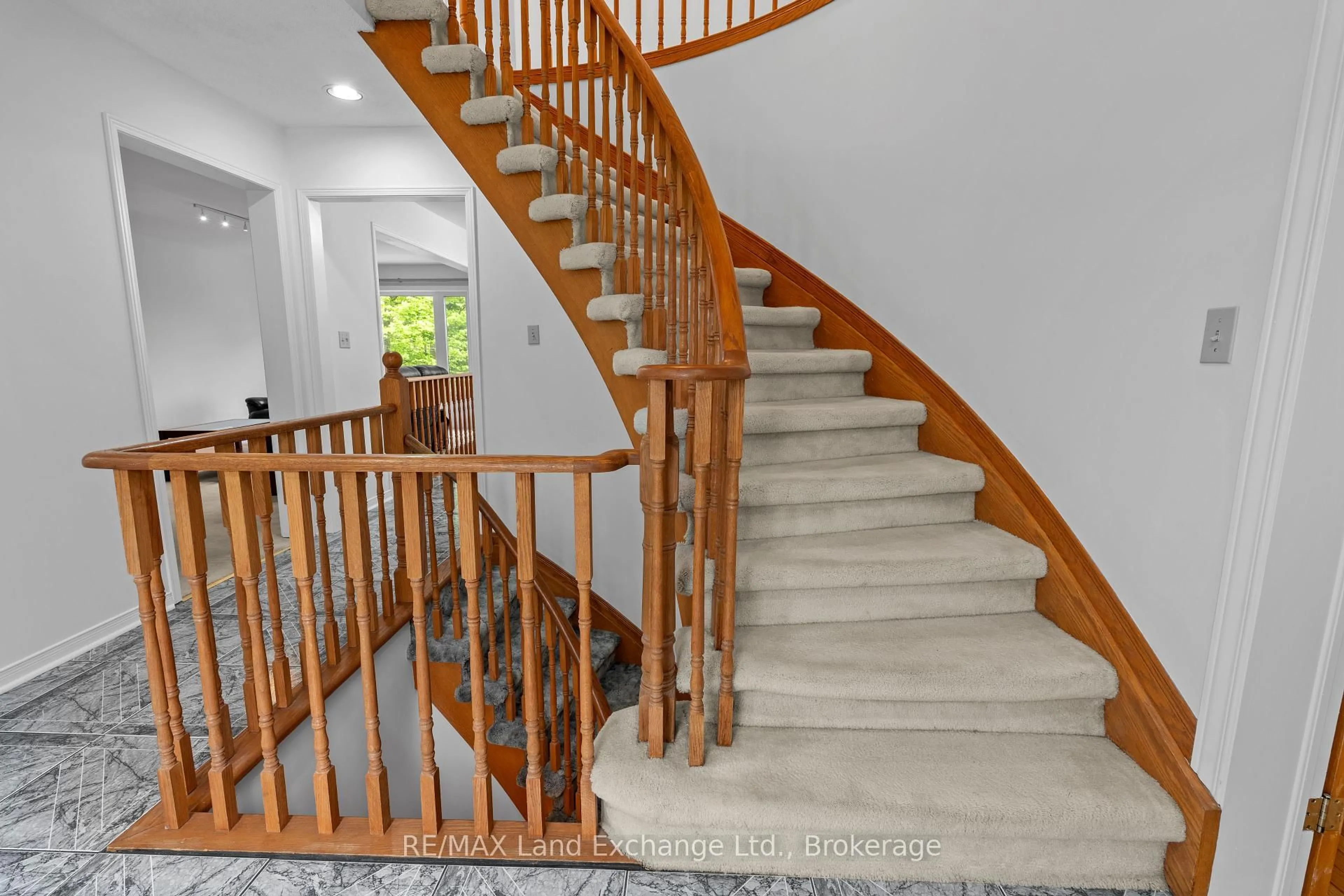 Stairs for 381 Mill Creek Rd, Saugeen Shores Ontario N0H 2C4