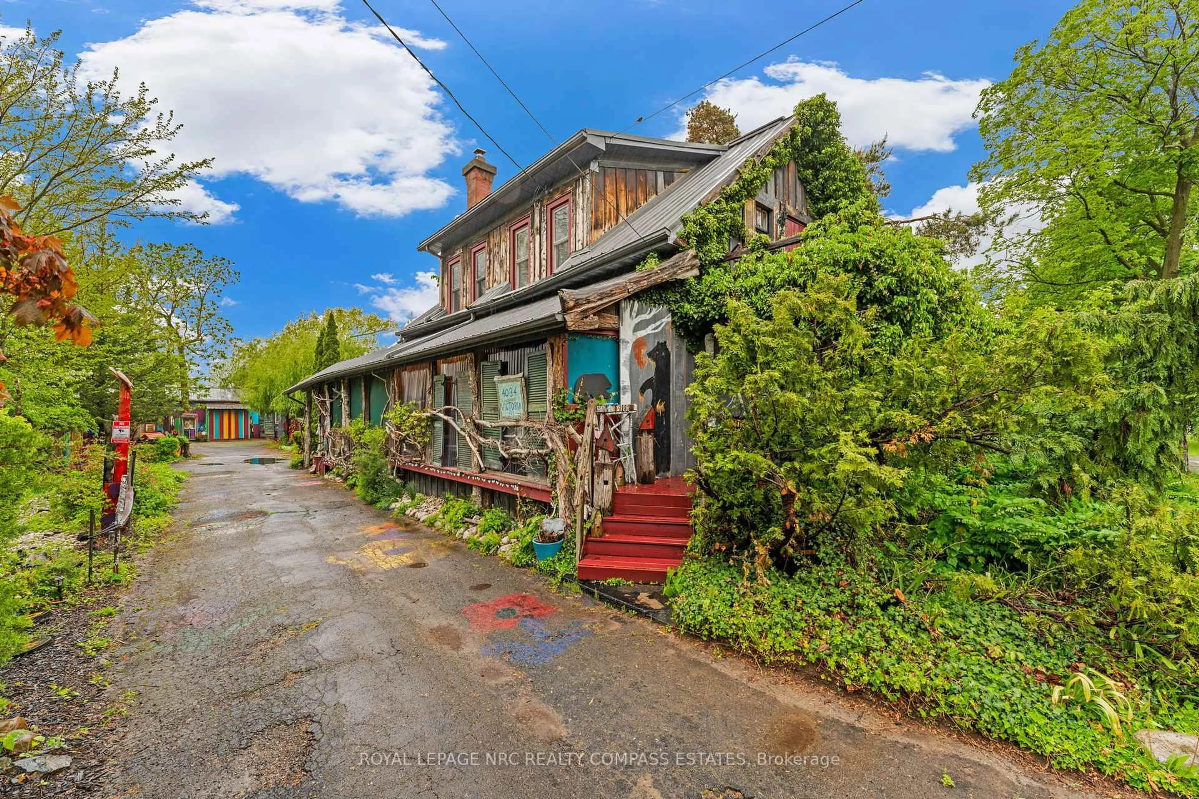 Patio, street for 4034 Victoria Ave, Lincoln Ontario L0R 2C0