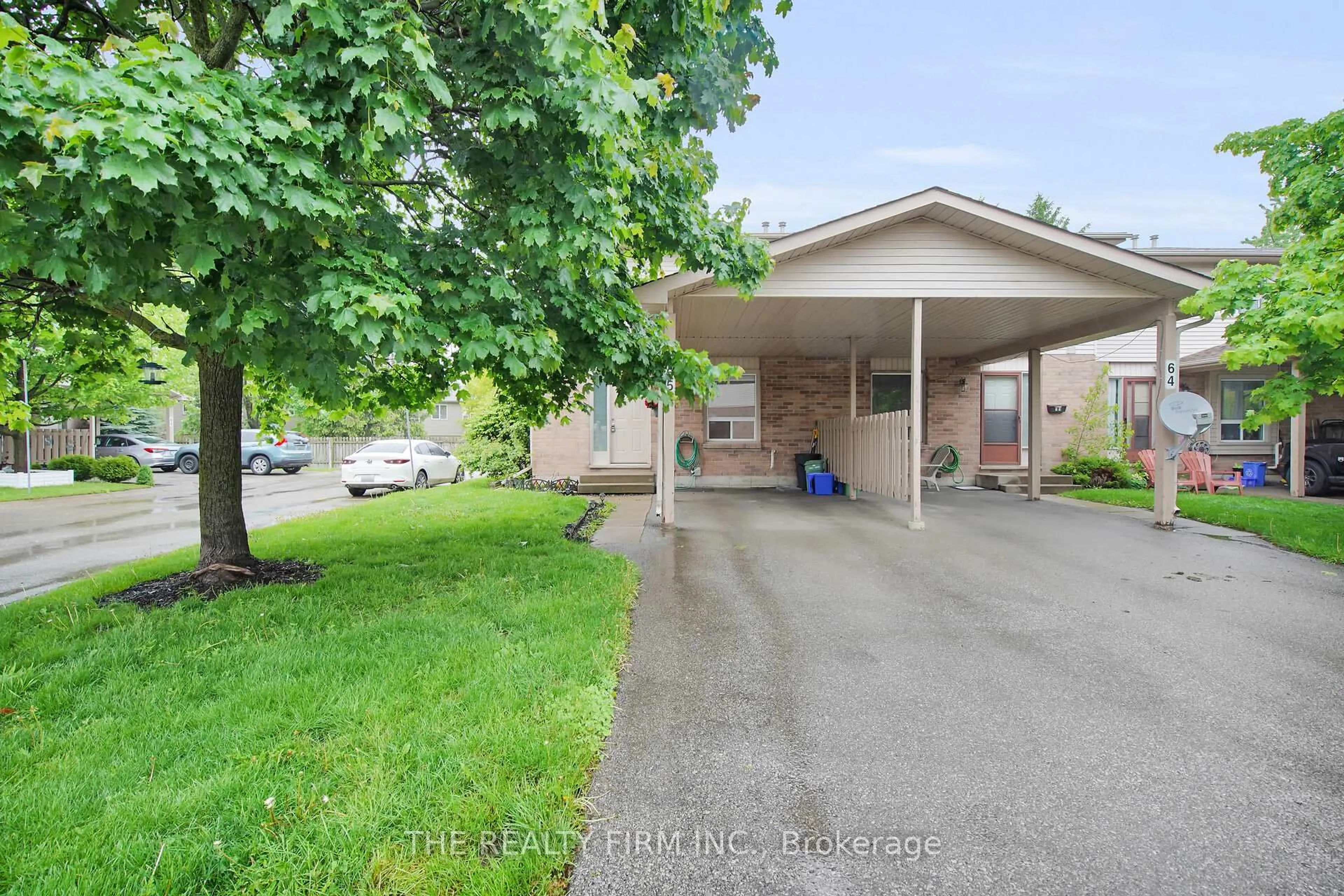 Unknown for 720 Deveron Cres #65, London South Ontario N5Z 4W6