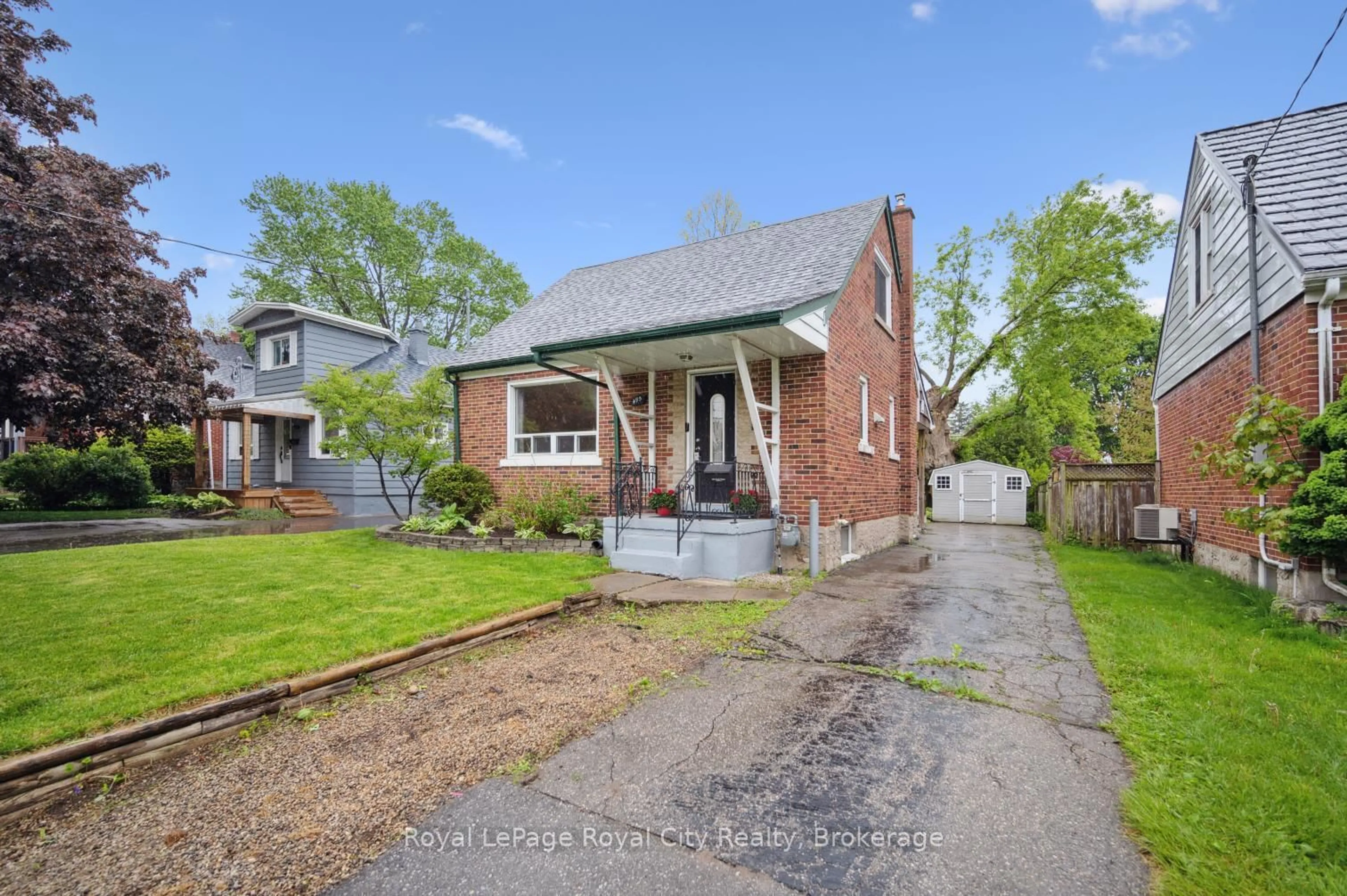 Home with brick exterior material, street for 495 Stirling Ave, Kitchener Ontario N2M 3J3