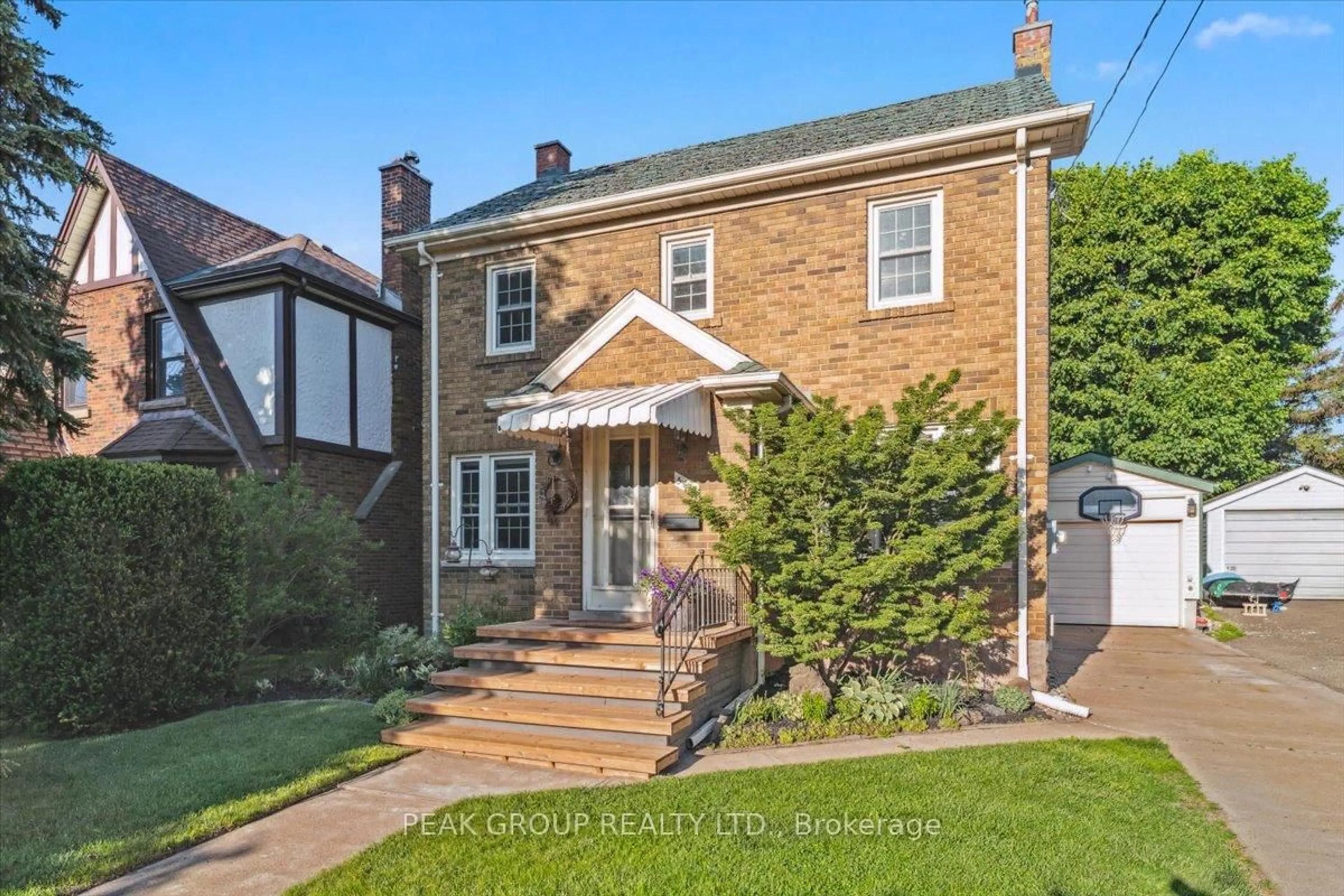 Home with brick exterior material, street for 5778 Mouland Ave, Niagara Falls Ontario L2G 5N7