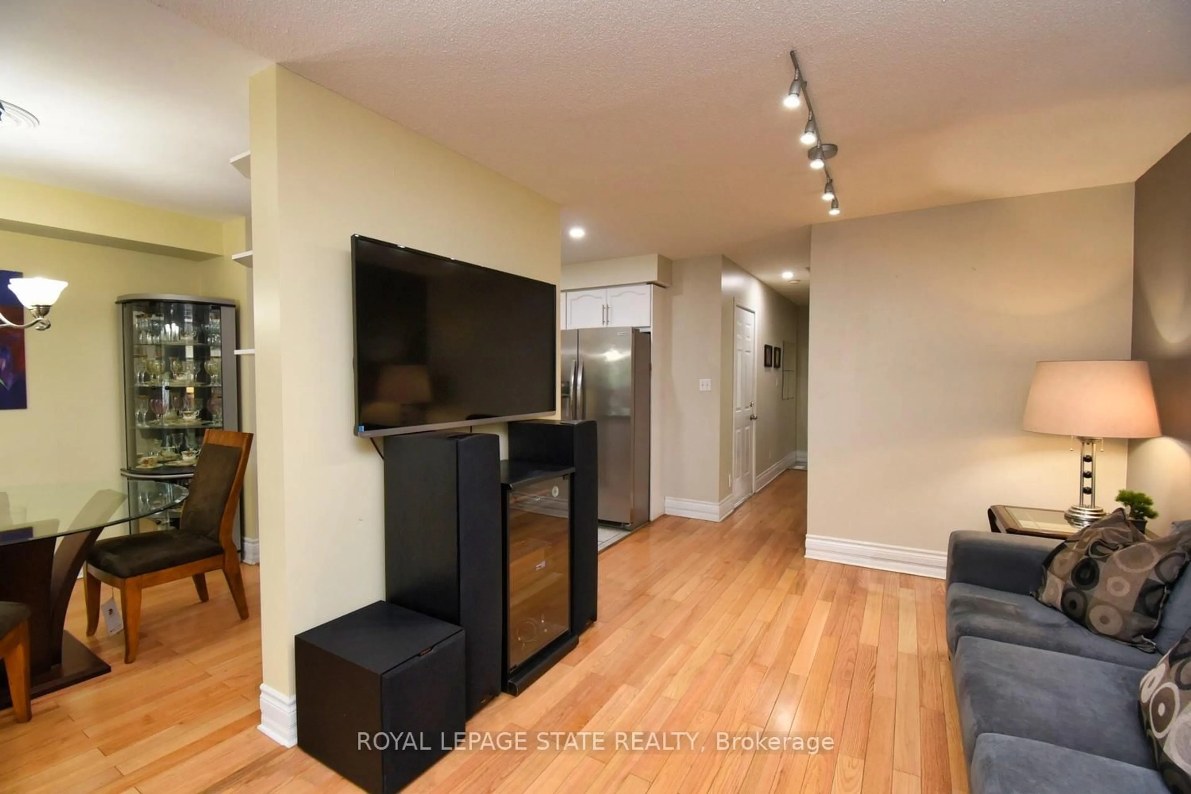Unknown for 565 Rymal Rd #14, Hamilton Ontario L8W 3Y2