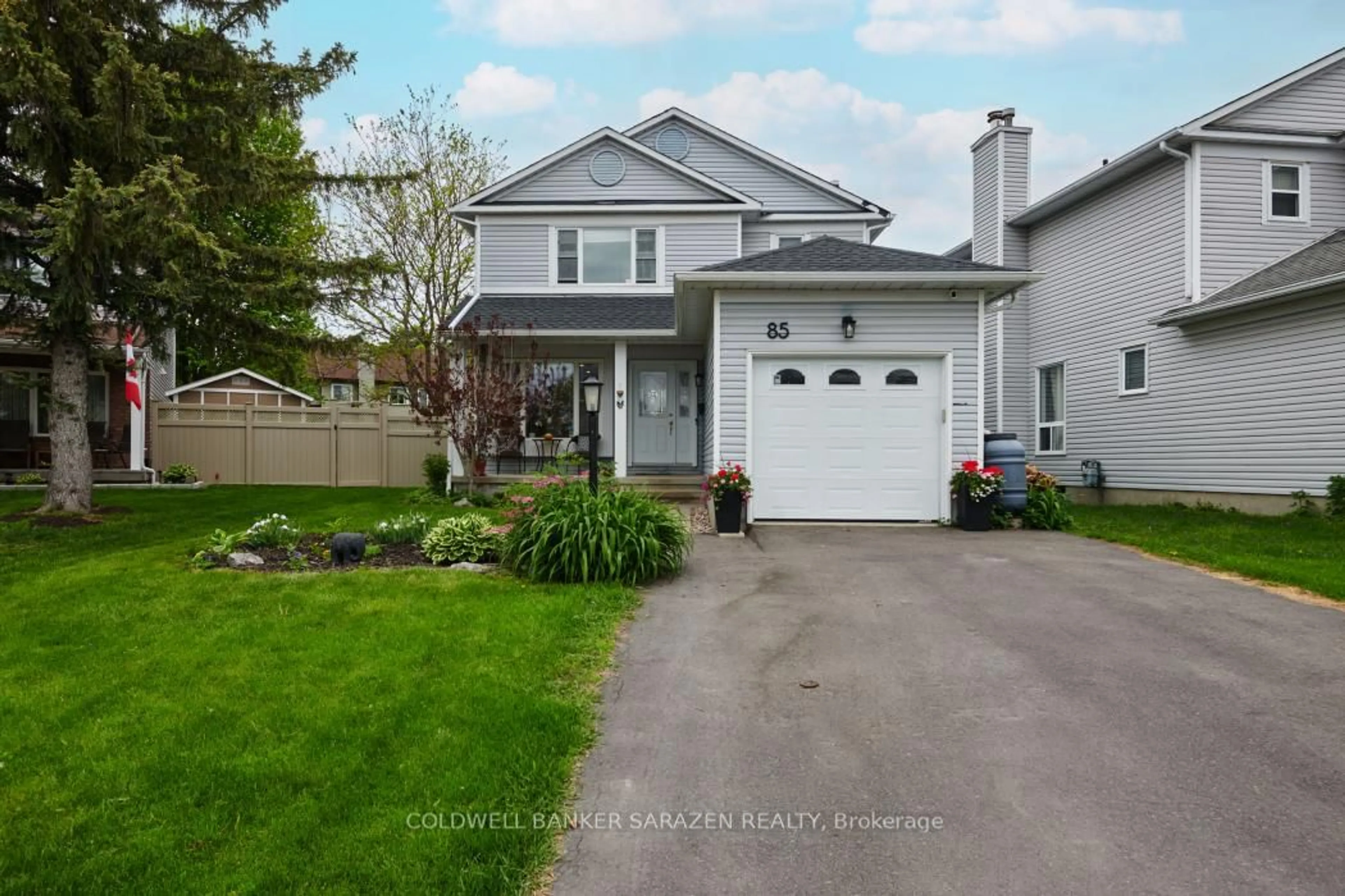 Home with vinyl exterior material, street for 85 Vesta St, Nepean Ontario K2J 3Z2